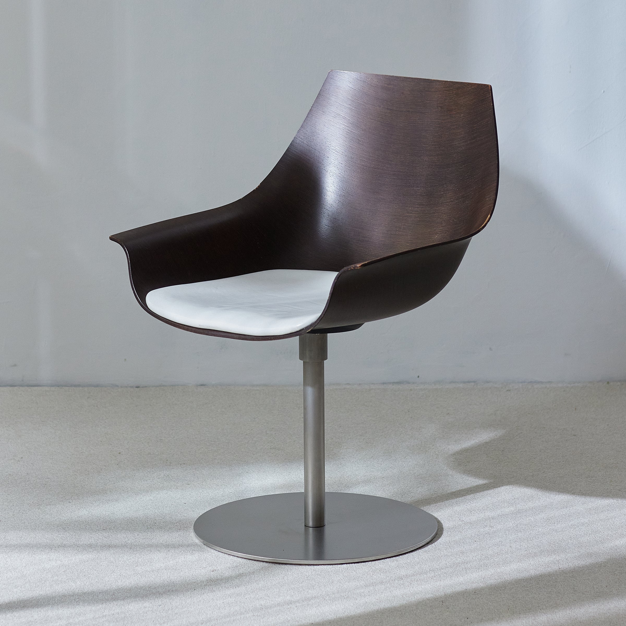 Cox_Leather_Armchair_by_Ostwald_and_Nolting_for_Lapalma_Italy