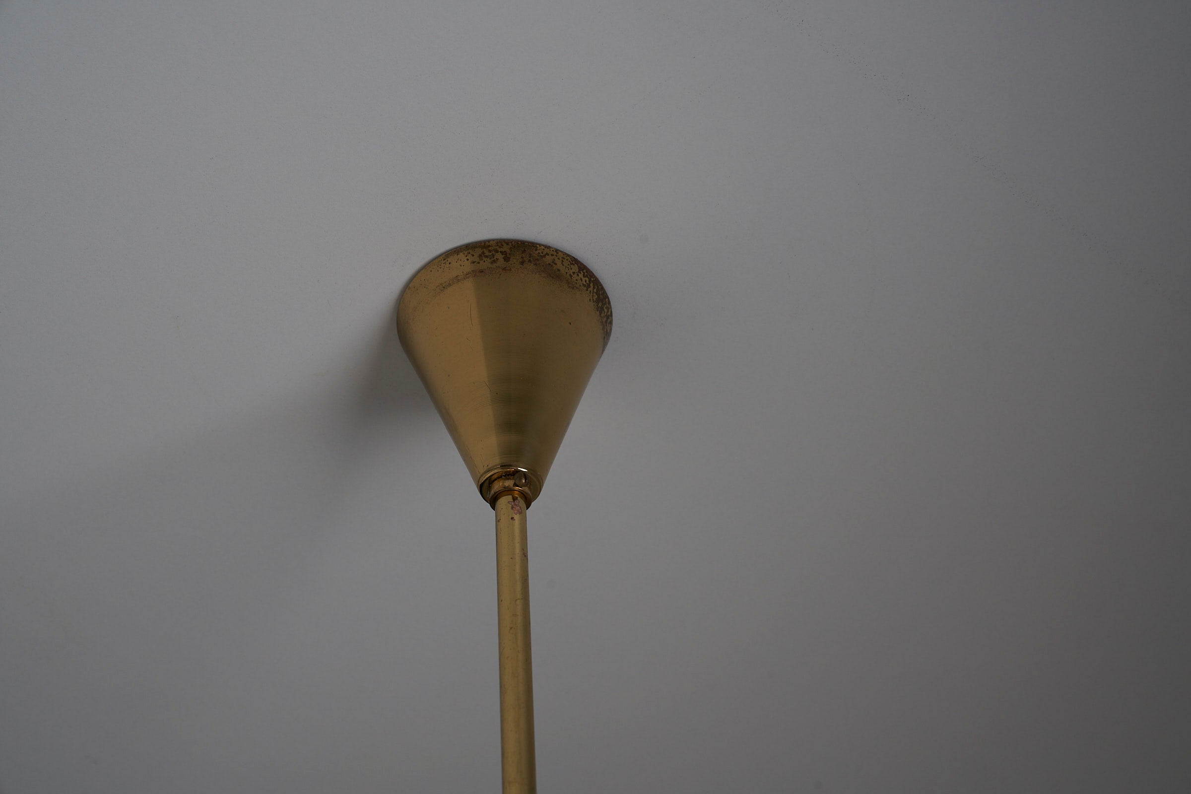 Curved_Brass_Stem_Pendant_Italy