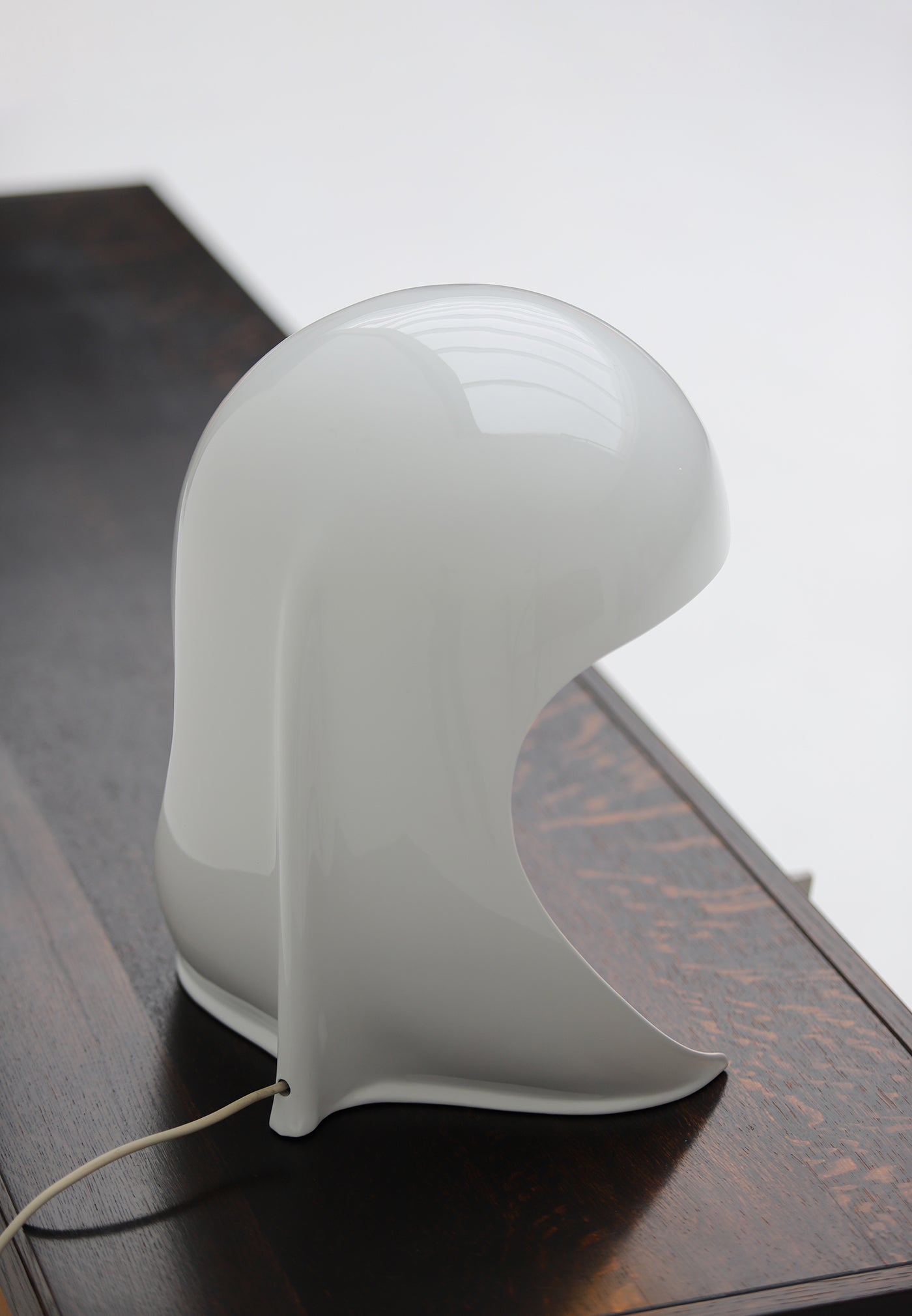 Dania_Table_Lamp_by_Dario_Tognon_And_Studio_Celli_for_Artemide