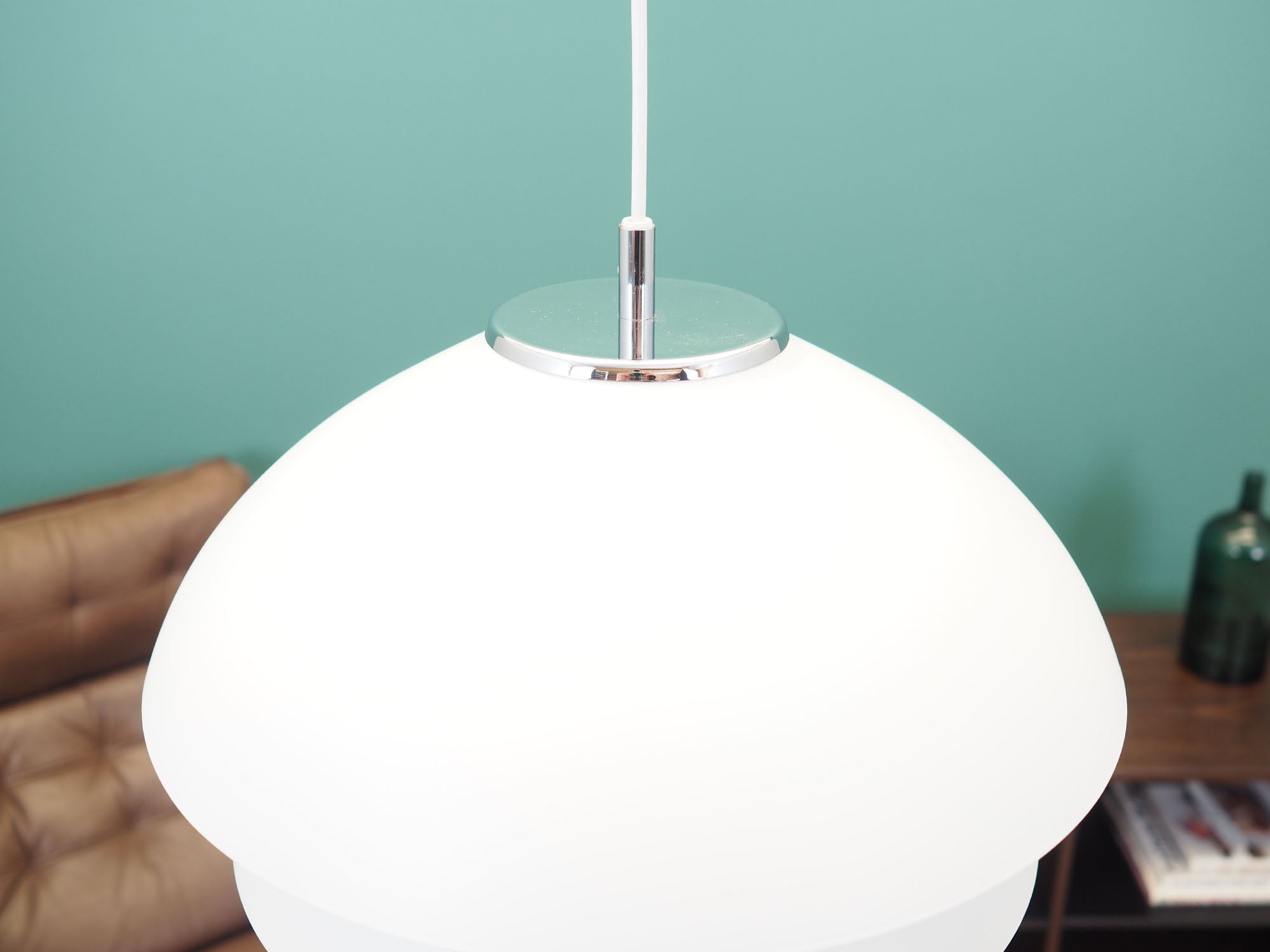 Danish_Pendant_Lamp_in_White_1970s