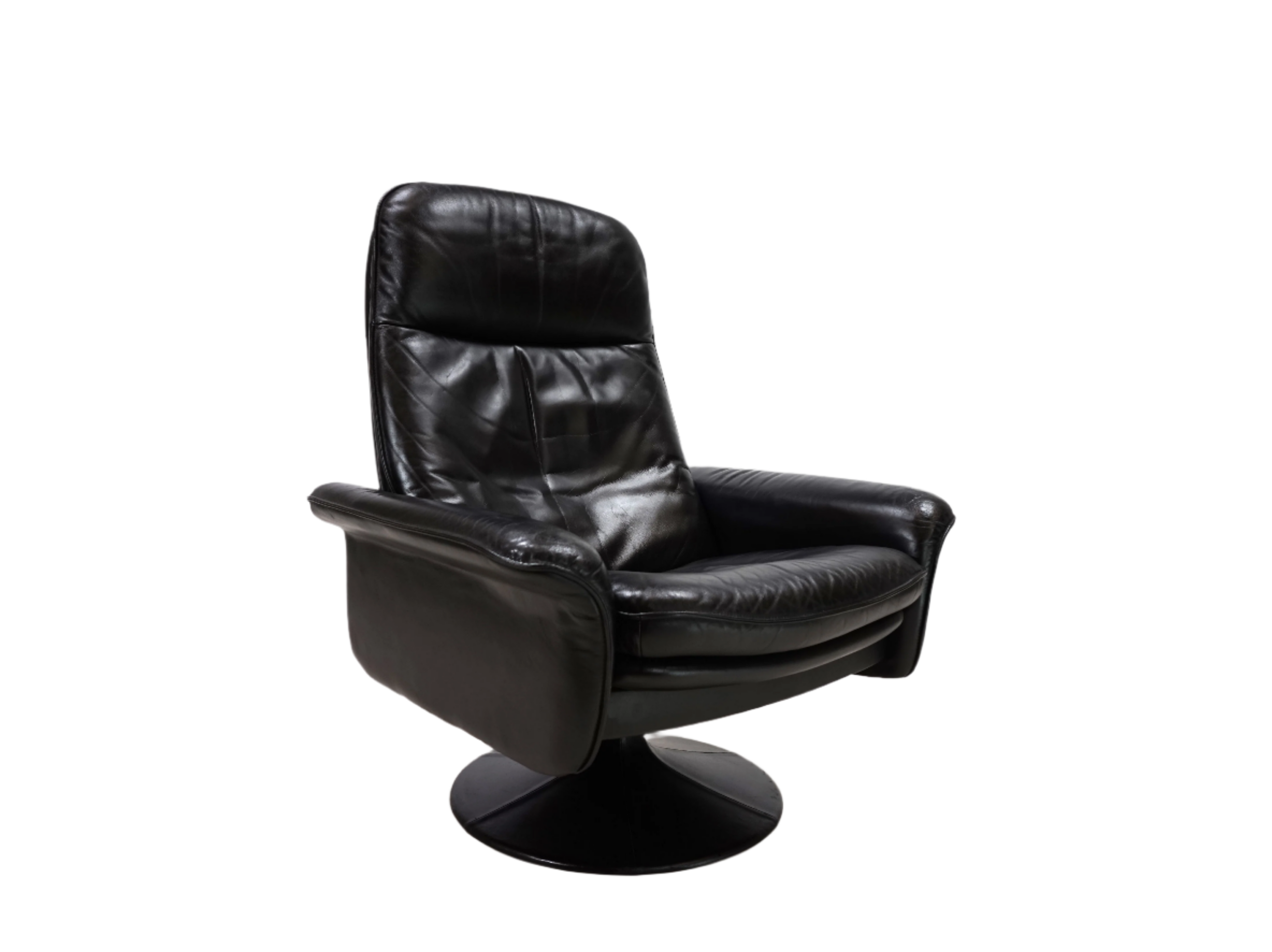 De_Sede_DS_50_leather_armchair_Tulip_1970