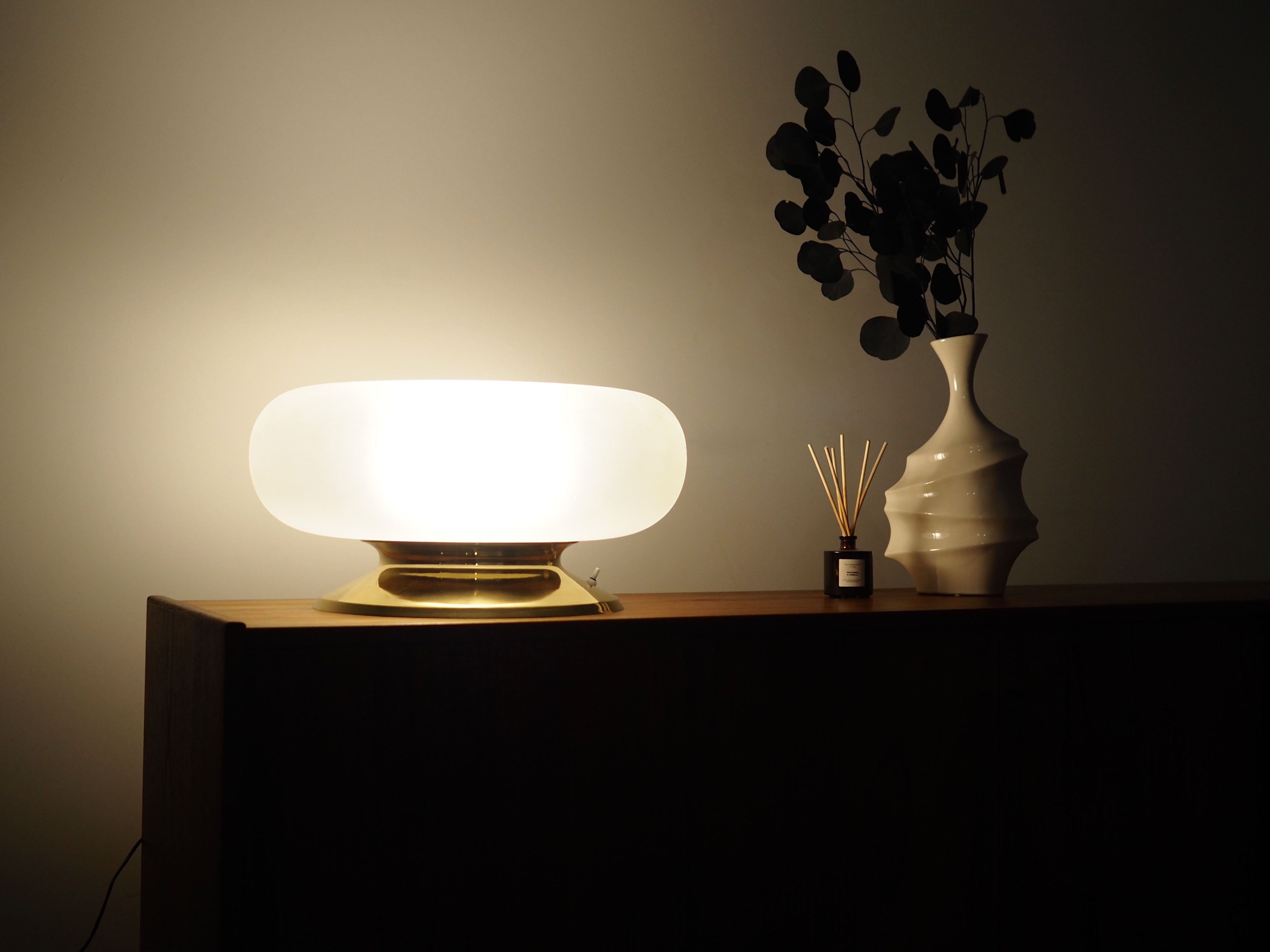 Desk_lamp_Italian_design_1970s_production_Italy