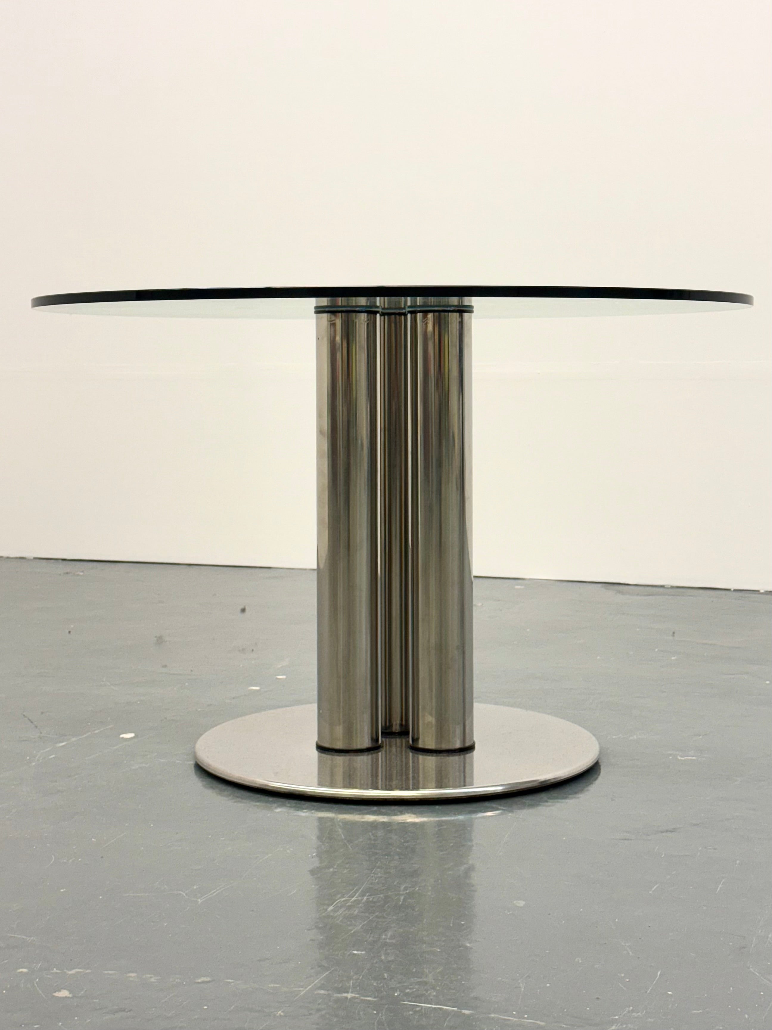 Dining_table_Model_2532_by_Marco_Zanuso_for_Zanotta