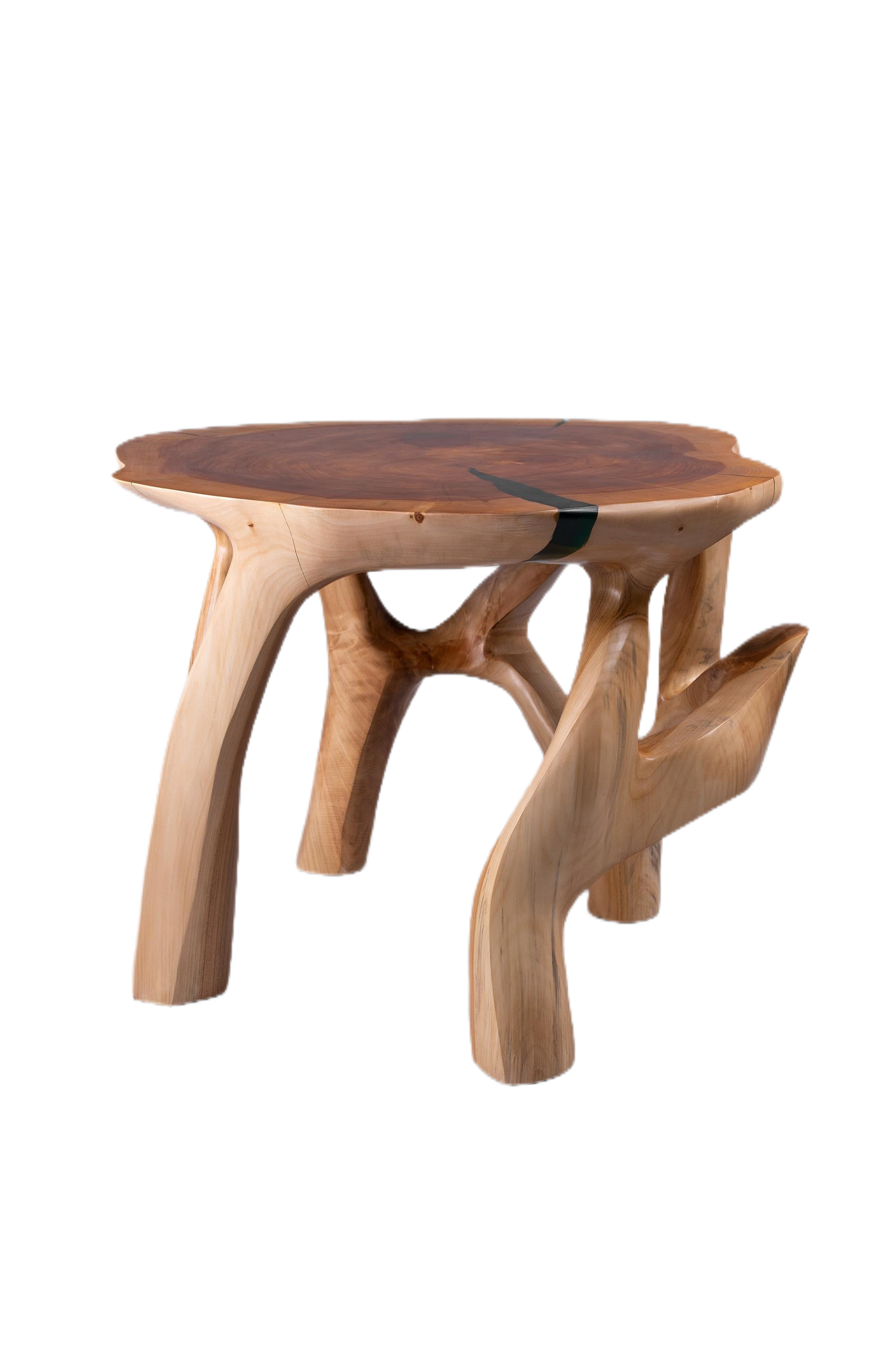 Domus_Solid_Wood_Sculptural_Side_Table_Original_Contemporary_Design_Lognitur 
