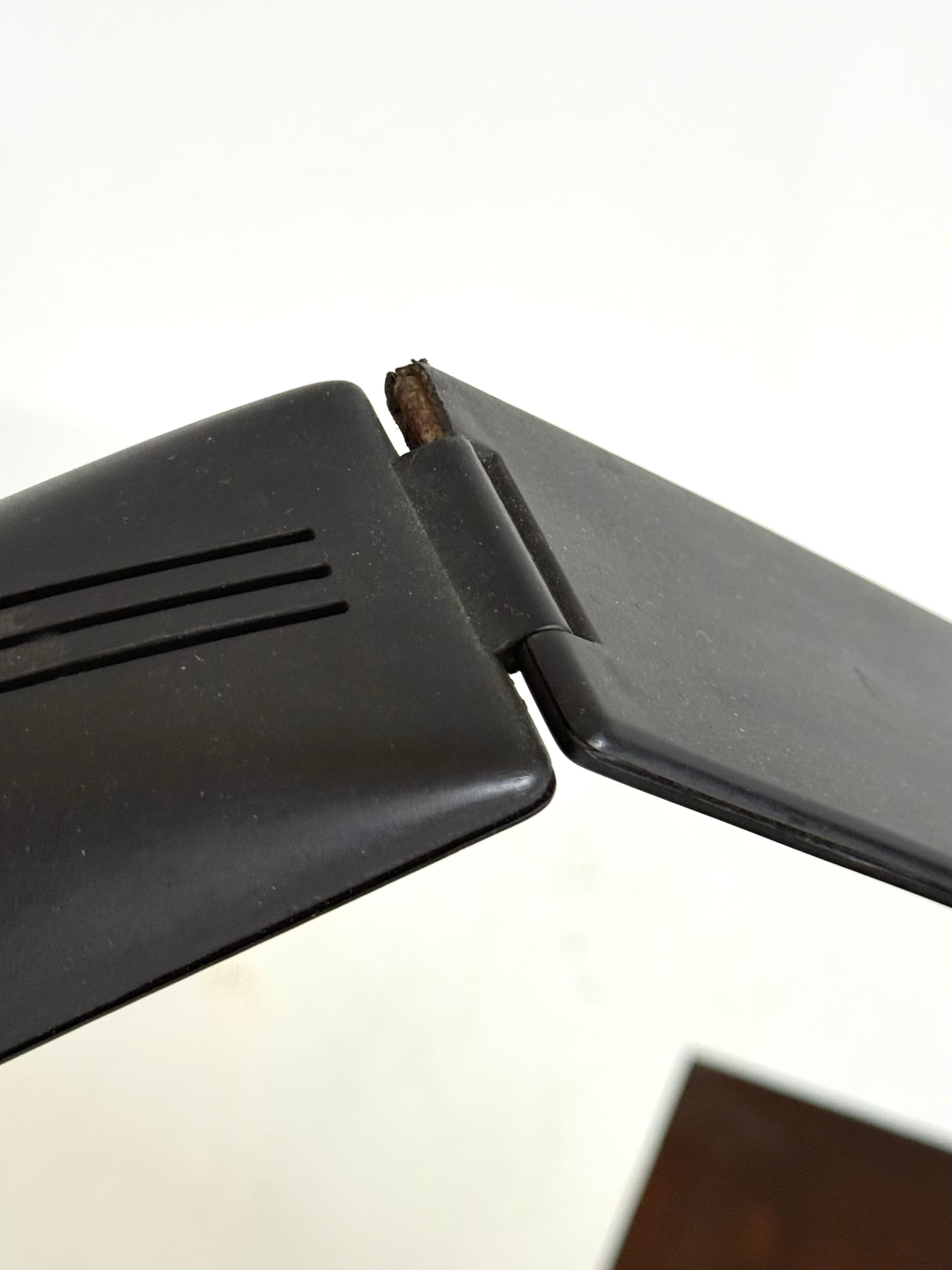 Dove_Design_Desk_Lamp_in_Black_by_Marco_Colombo_&_Mario_Barbaglia_for_PAF_Studio