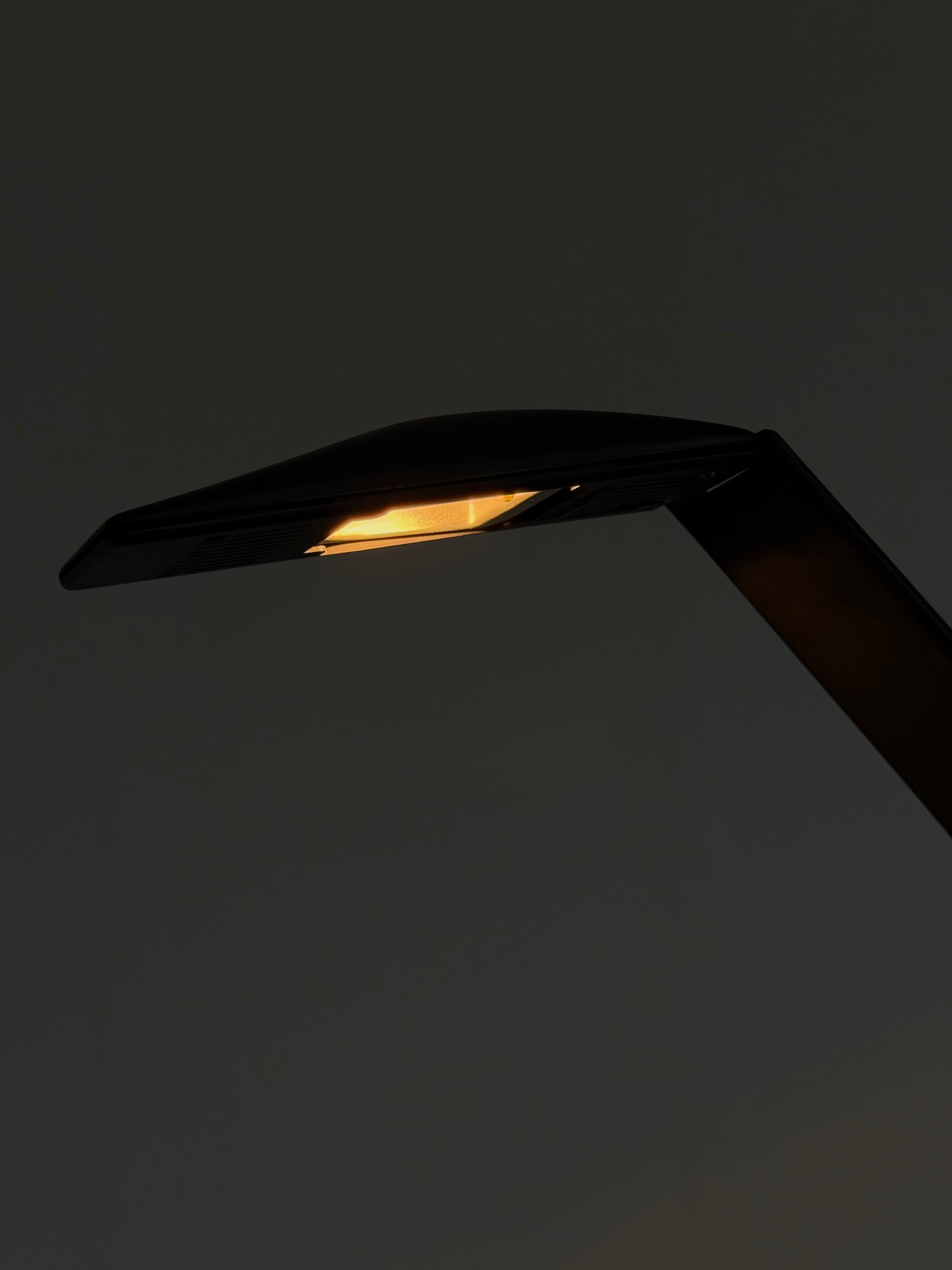 Dove_Design_Desk_Lamp_in_Black_by_Marco_Colombo_&_Mario_Barbaglia_for_PAF_Studio
