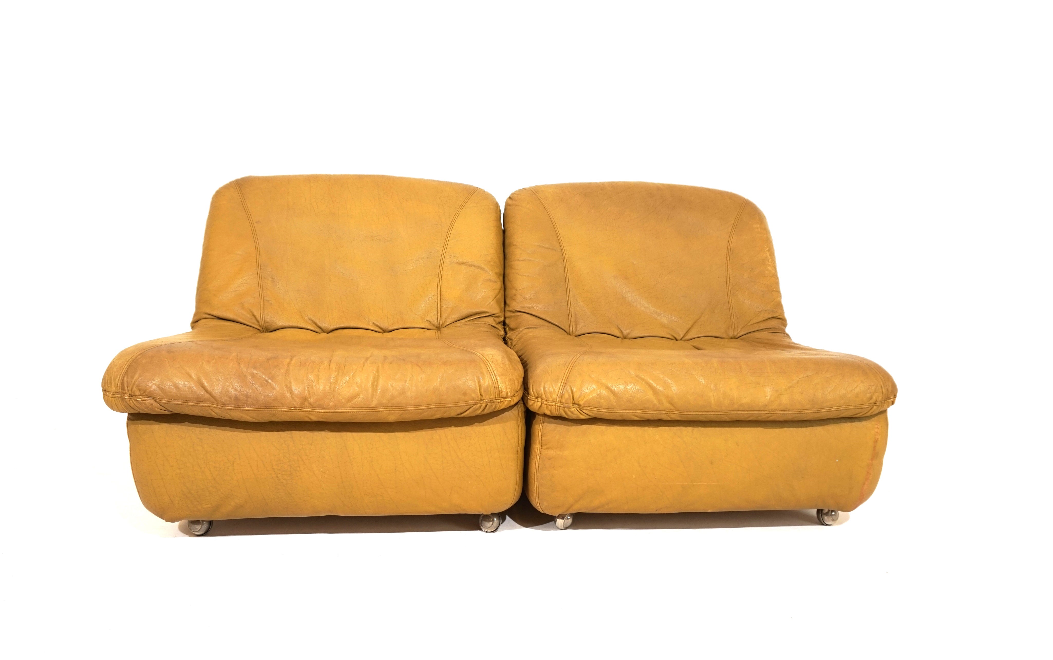 Dreipunkt_International_Modular_Leather_Sofa 
