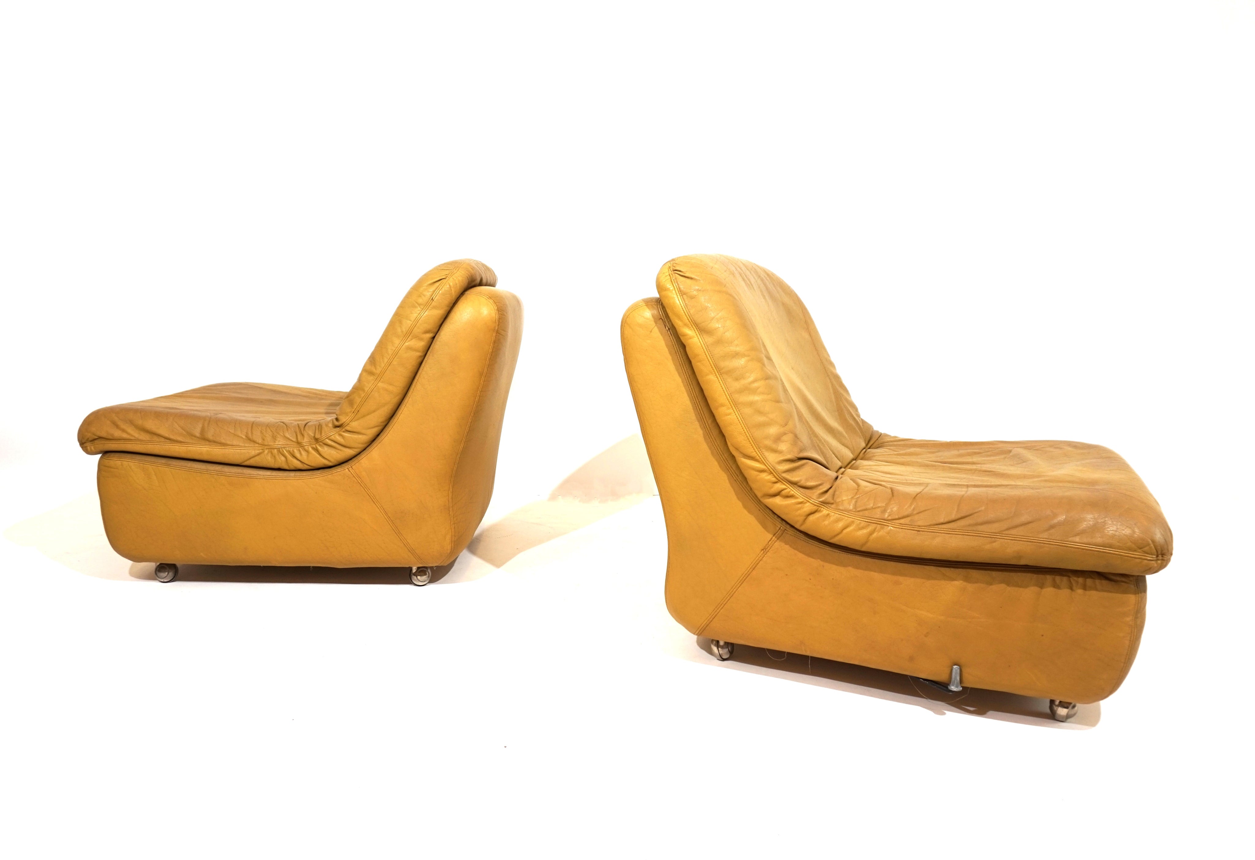 Dreipunkt_International_Modular_Leather_Sofa 
