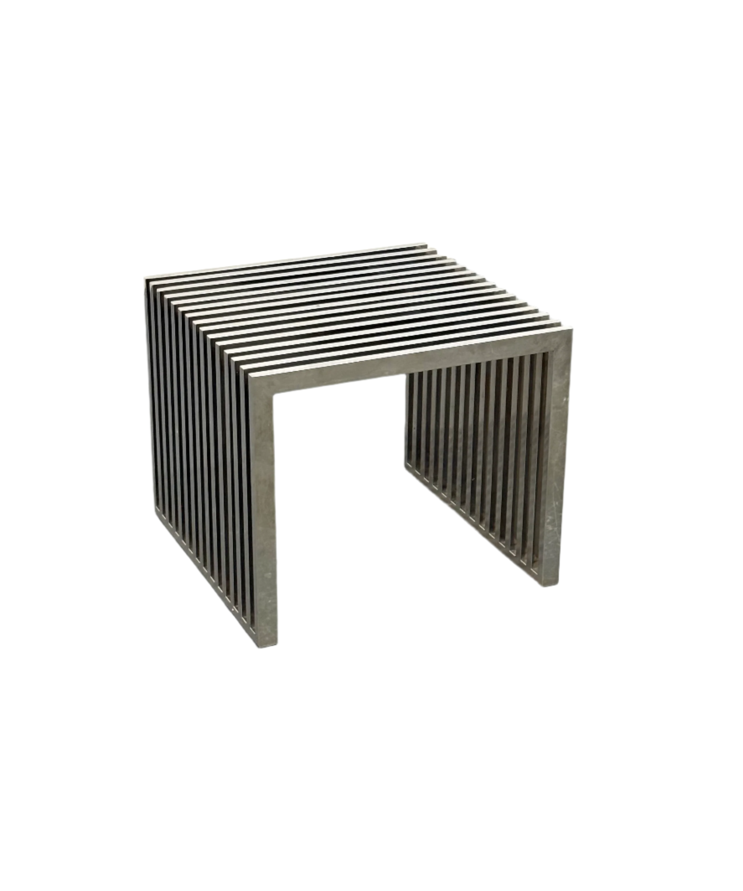 Eichholtz_Carlisle_side_table_in_polished_stainless_steel
