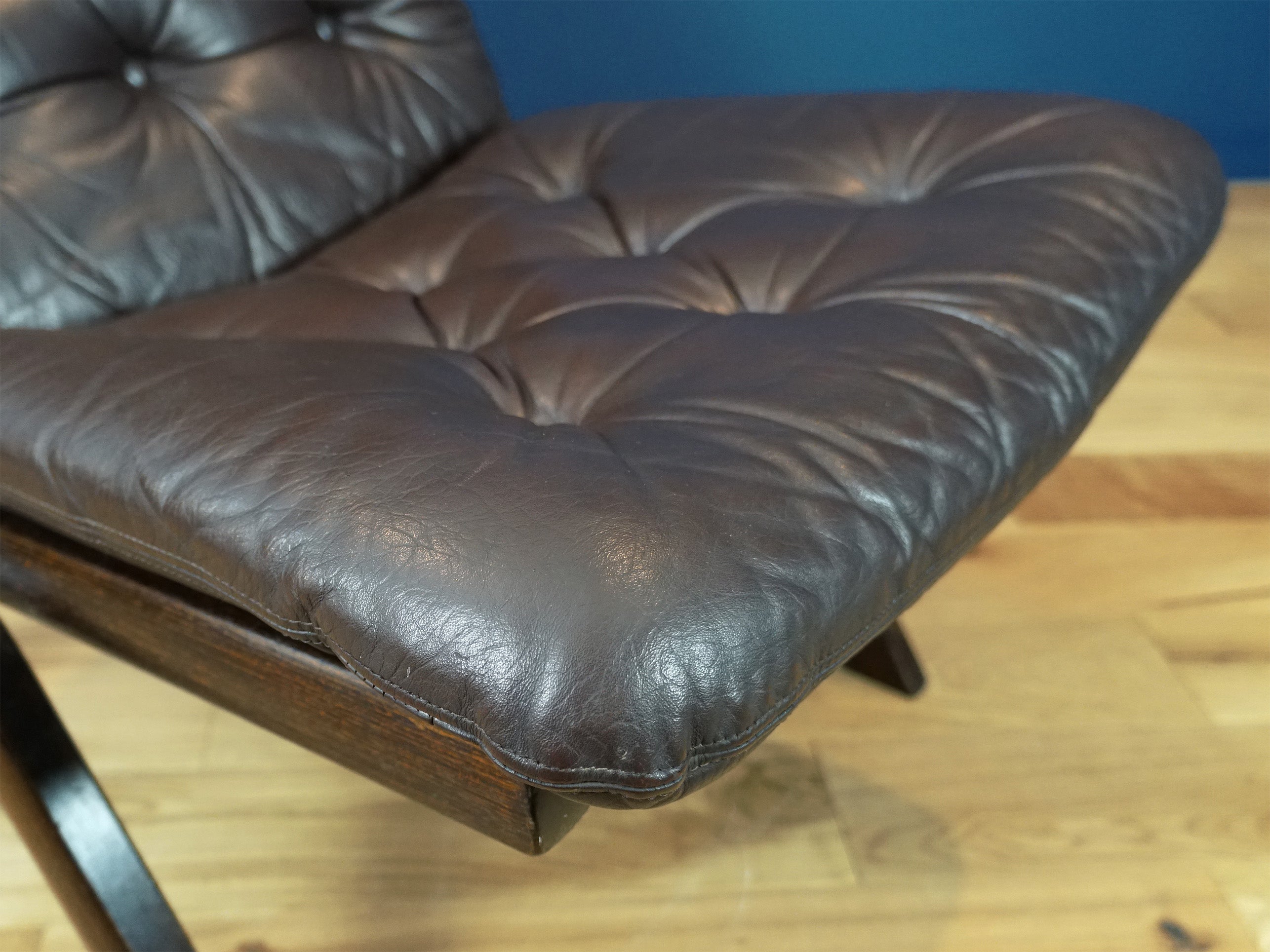 Ekornes_Uno_Folding_Lounge_Chair_from_1970s_Scandinavian_Modern_Classic