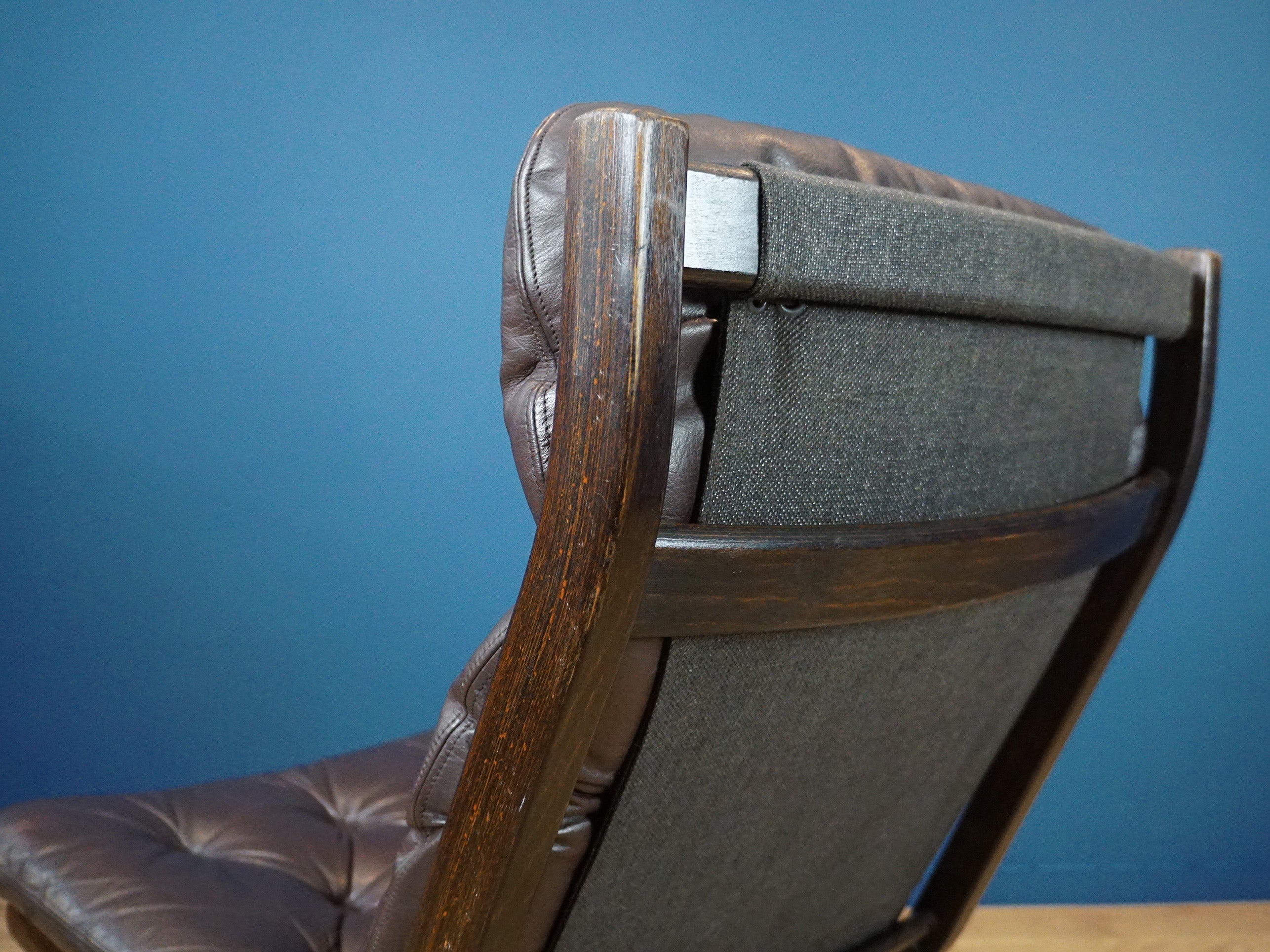 Ekornes_Uno_Folding_Lounge_Chair_from_1970s_Scandinavian_Modern_Classic