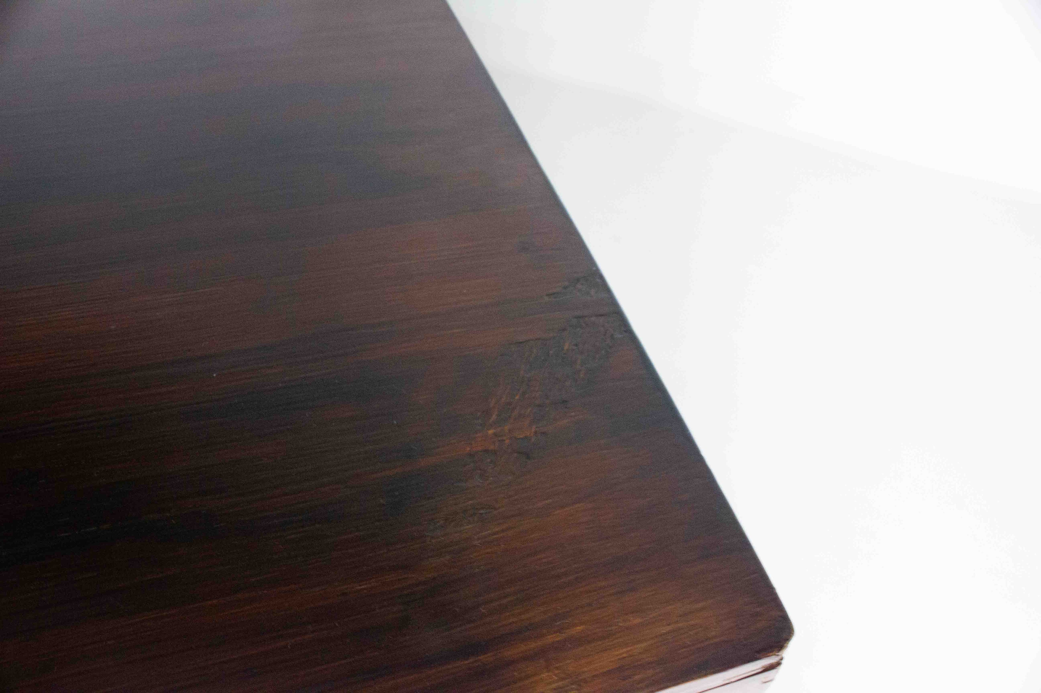 Executive_series_partner_desk_by_Florence_Knoll_for_Knoll_International_1970s
