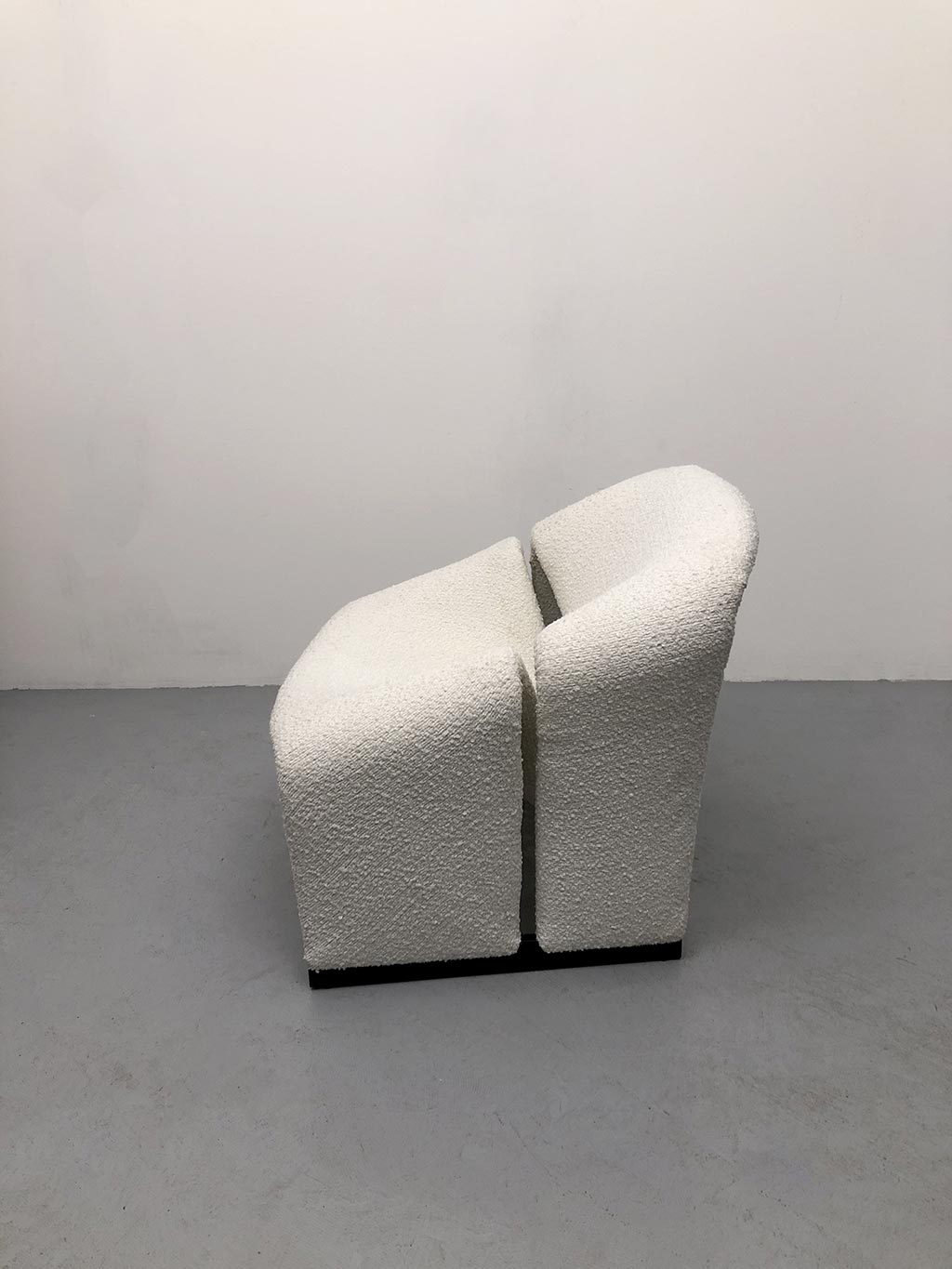 F580_Lounge_Chair_Pierre_Paulin_for_Artifort_1972