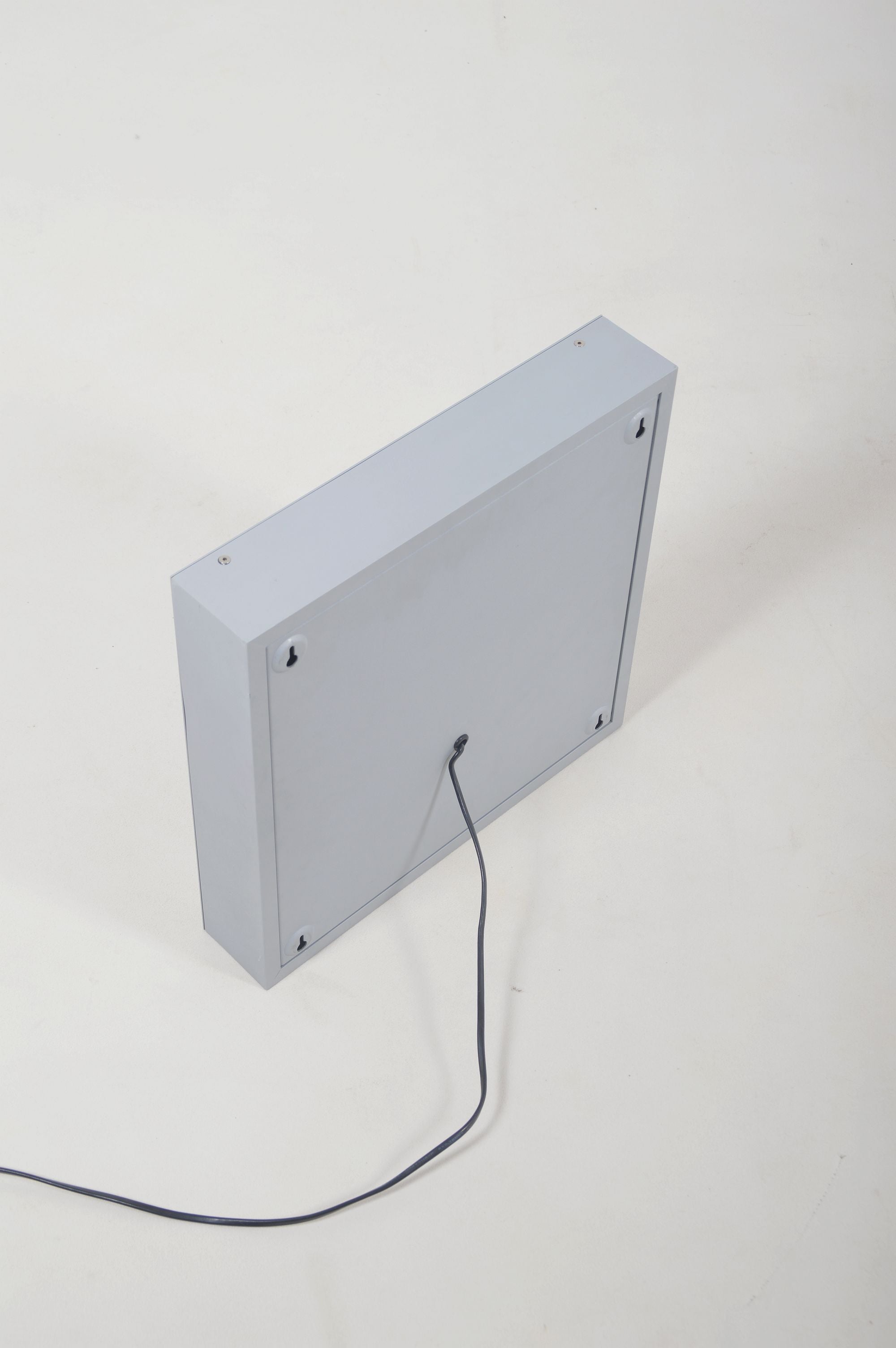 Fifty_Fifty_lamp_designed_by_Paul_Talman_for_Interaktives_Licht_K_ln