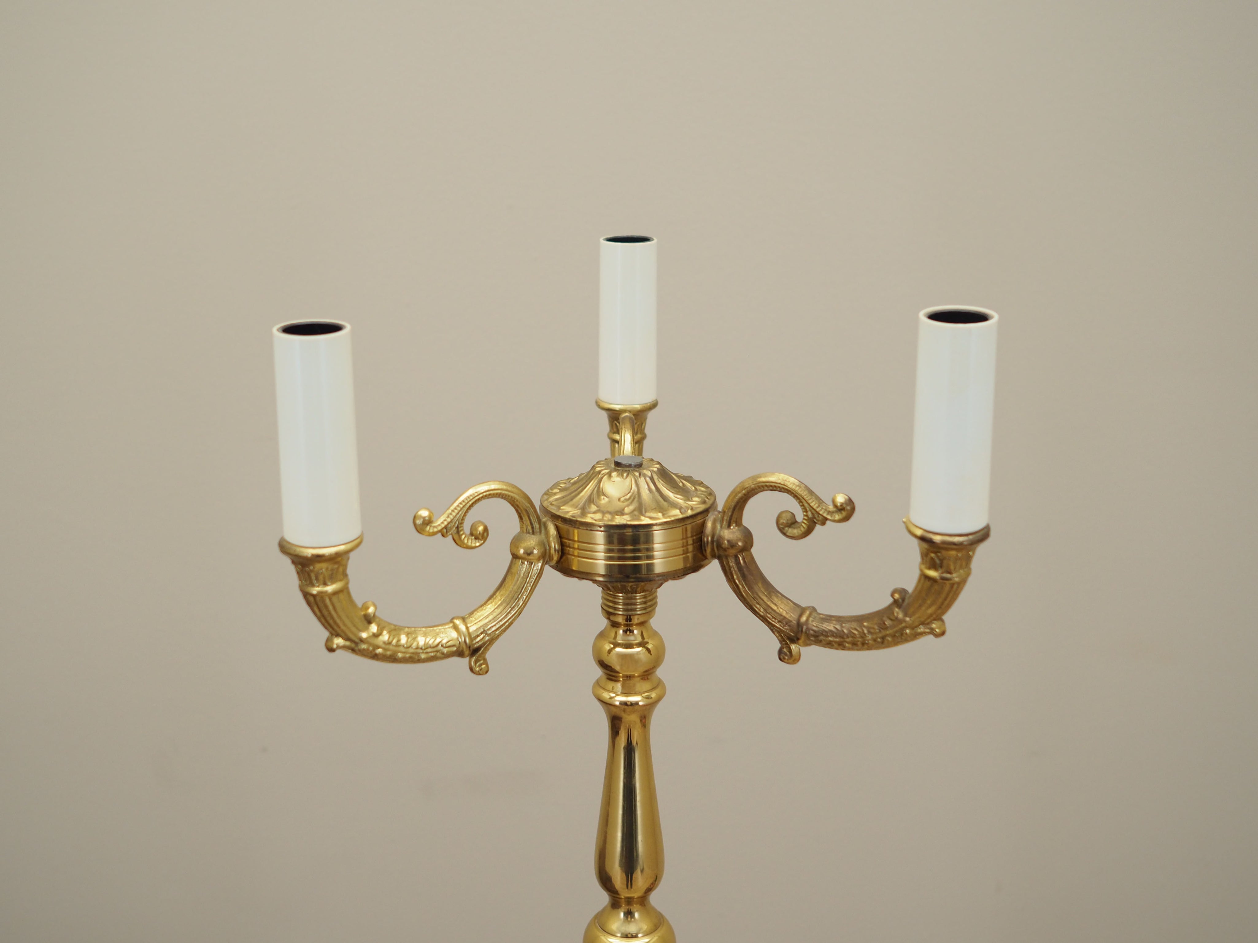 Floor_lamp_Danish_design_1970s