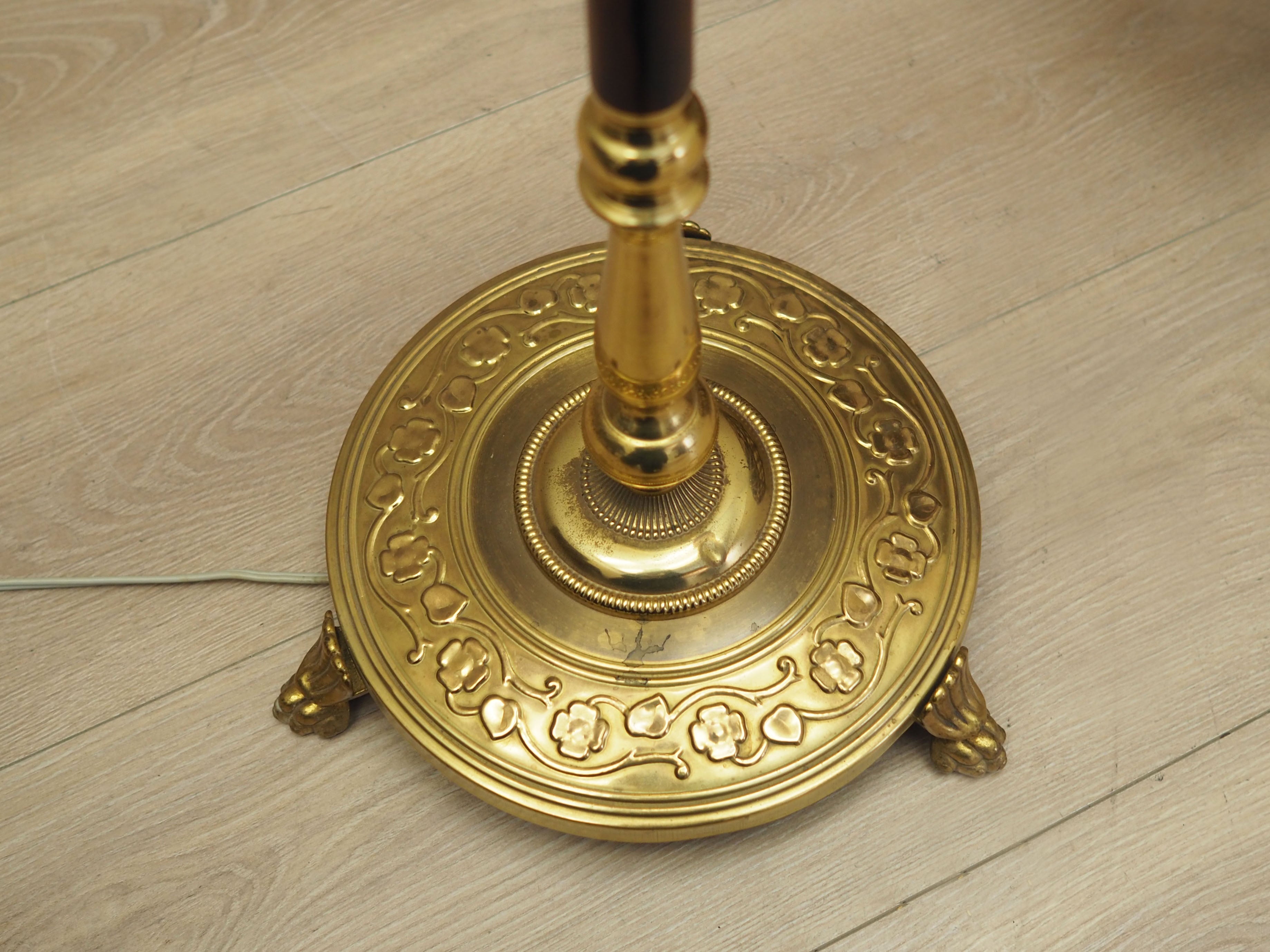 Floor_lamp_Danish_design_1970s
