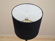 Floor_lamp_in_Danish_design_1970s_production_Denmark