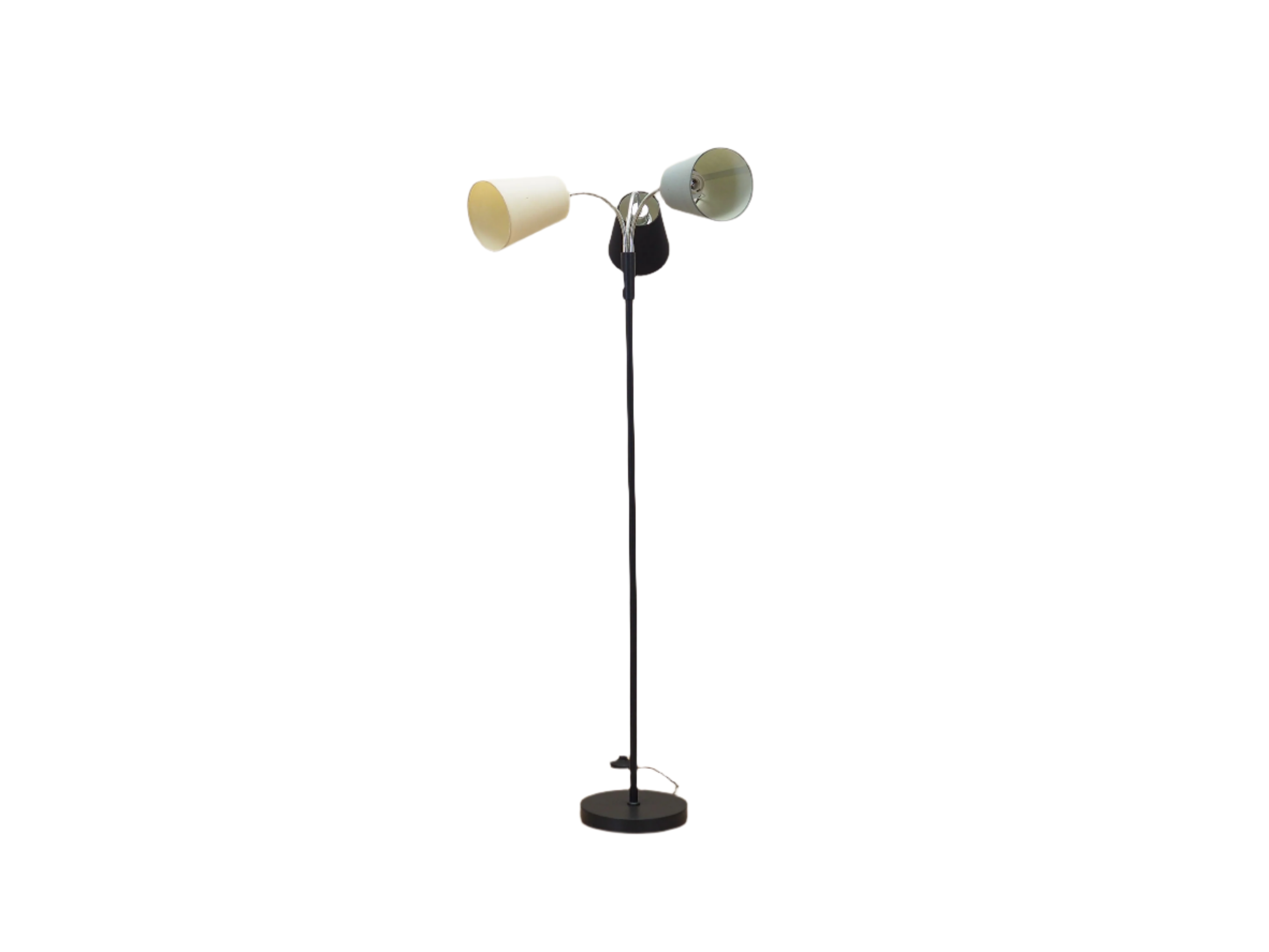 Floor_lamp_in_Danish_design_from_1970s_production_Denmark