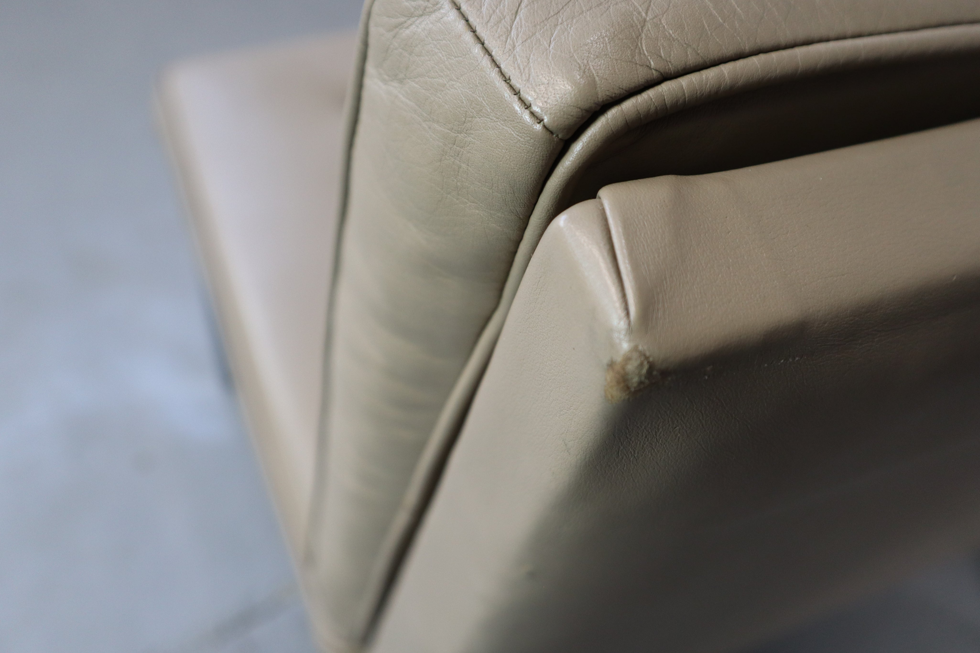 Florence_Knoll_leather_lounge_chair_mod