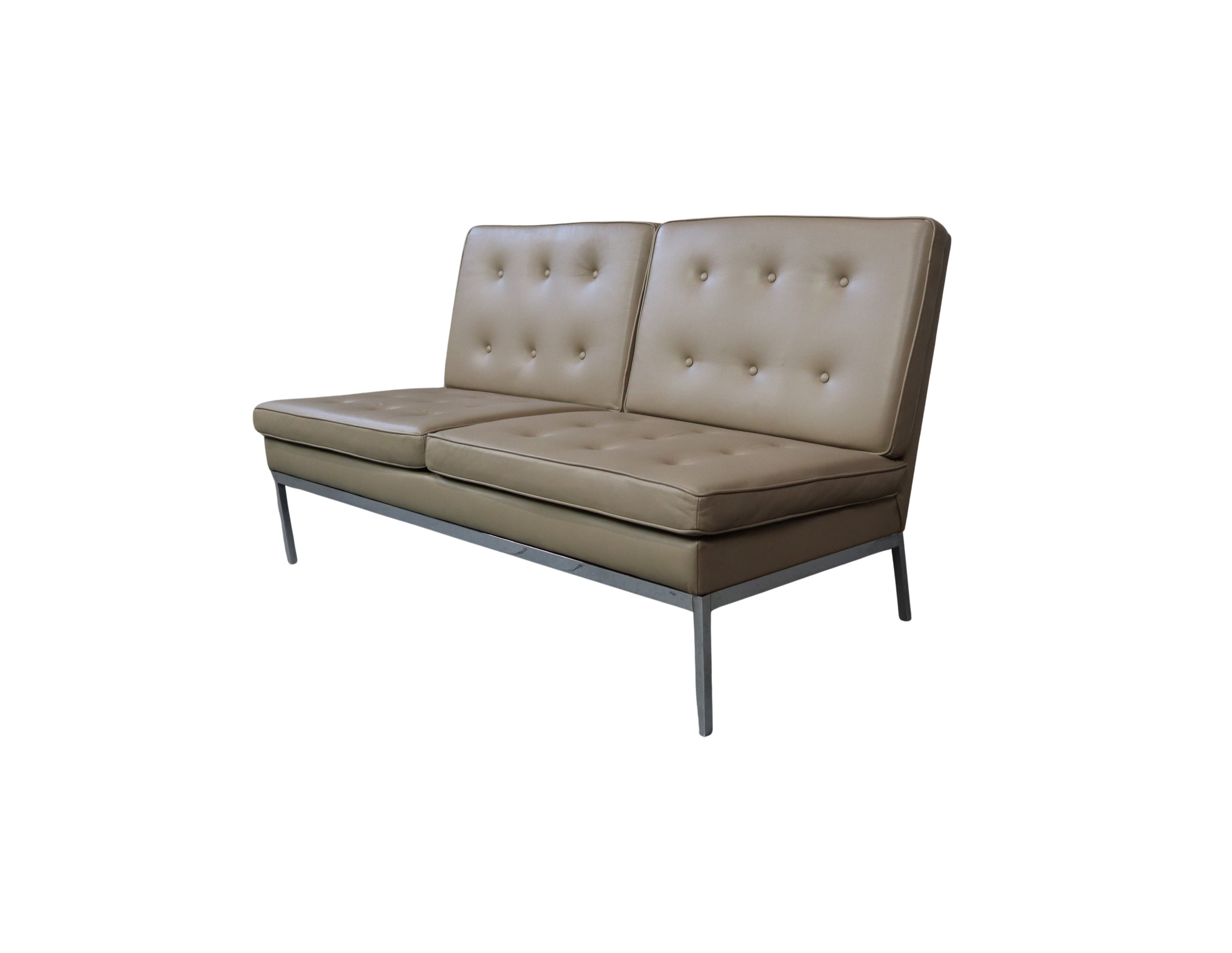 Florence_Knoll_leather_two-seater_mod._65_for_Knoll_International