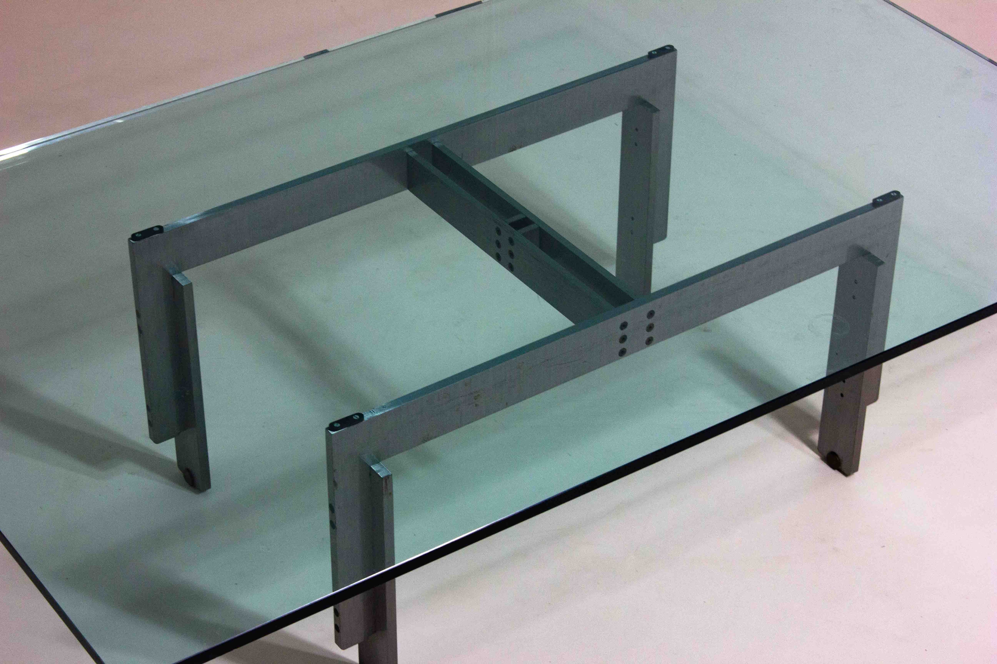 Florian_coffee_table_in_steel_by_Carlo_Scarpa