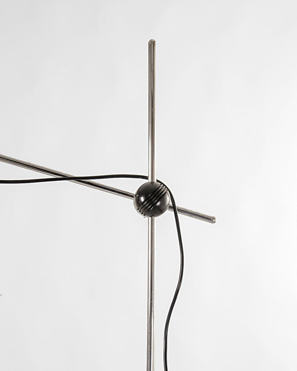 Galdino_Floor_Lamp_by_Carlo_Urbinati_for_Harvey_Guzzini