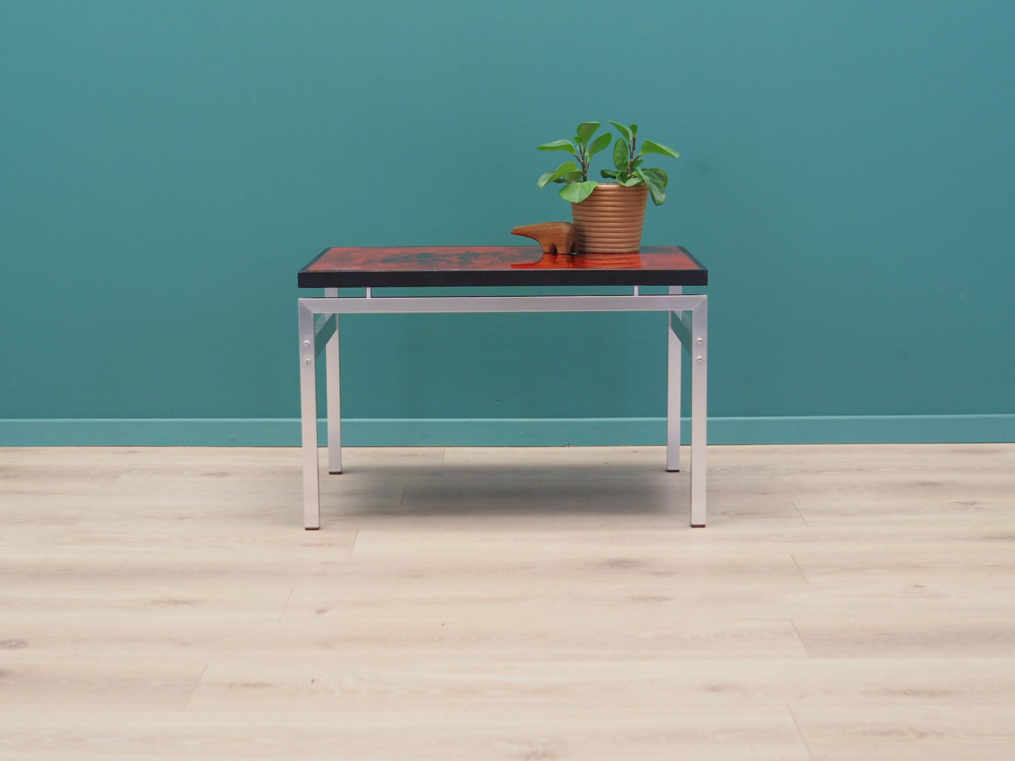Glass_coffee_table_Danish_design_1970s_designer_Jean_Rene