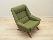 Green_armchair_Danish_design_1970s_manufacture_Horsens_M_belfabrik