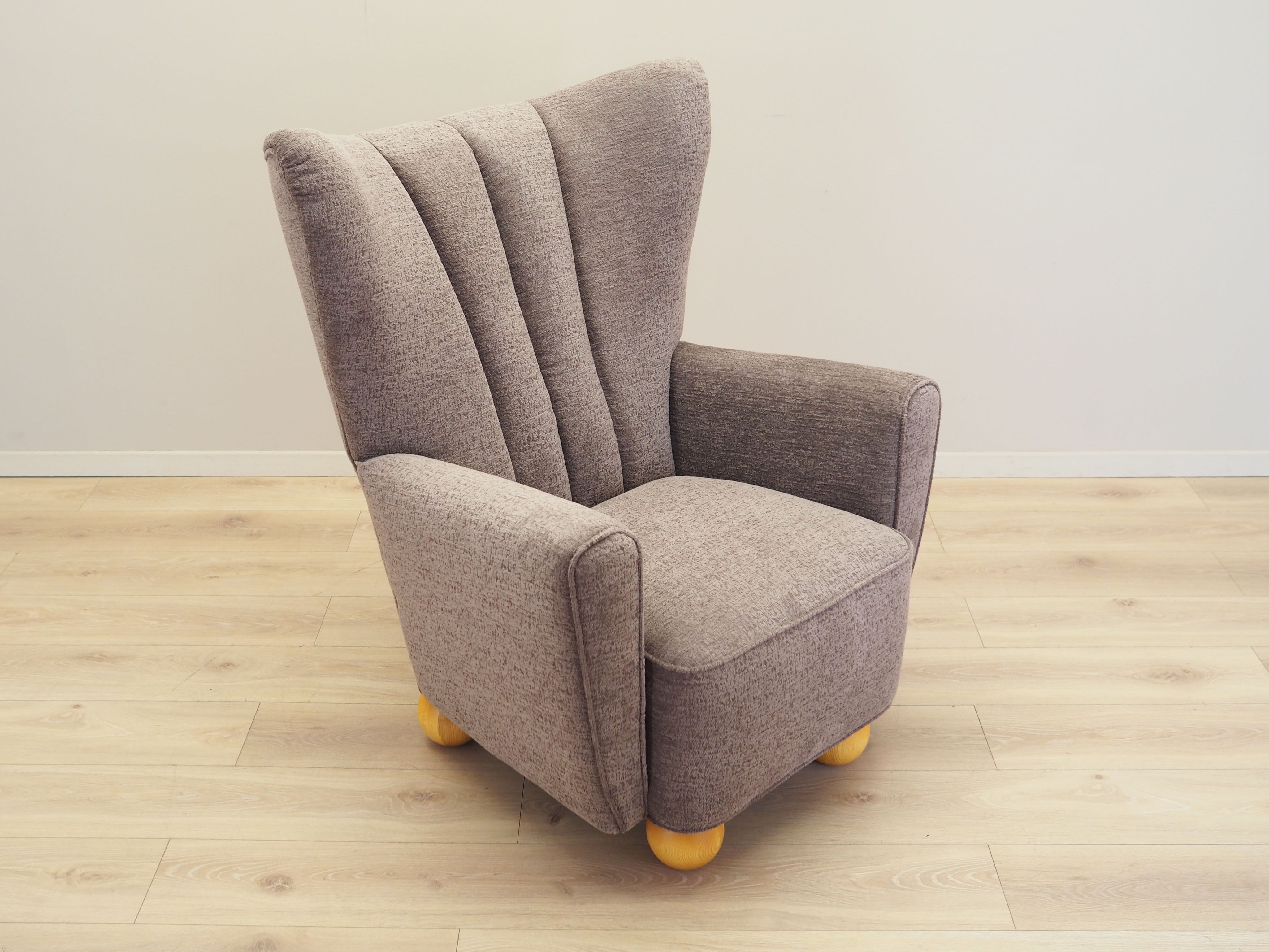 Grey_armchair_Scandinavian_design_production_Denmark