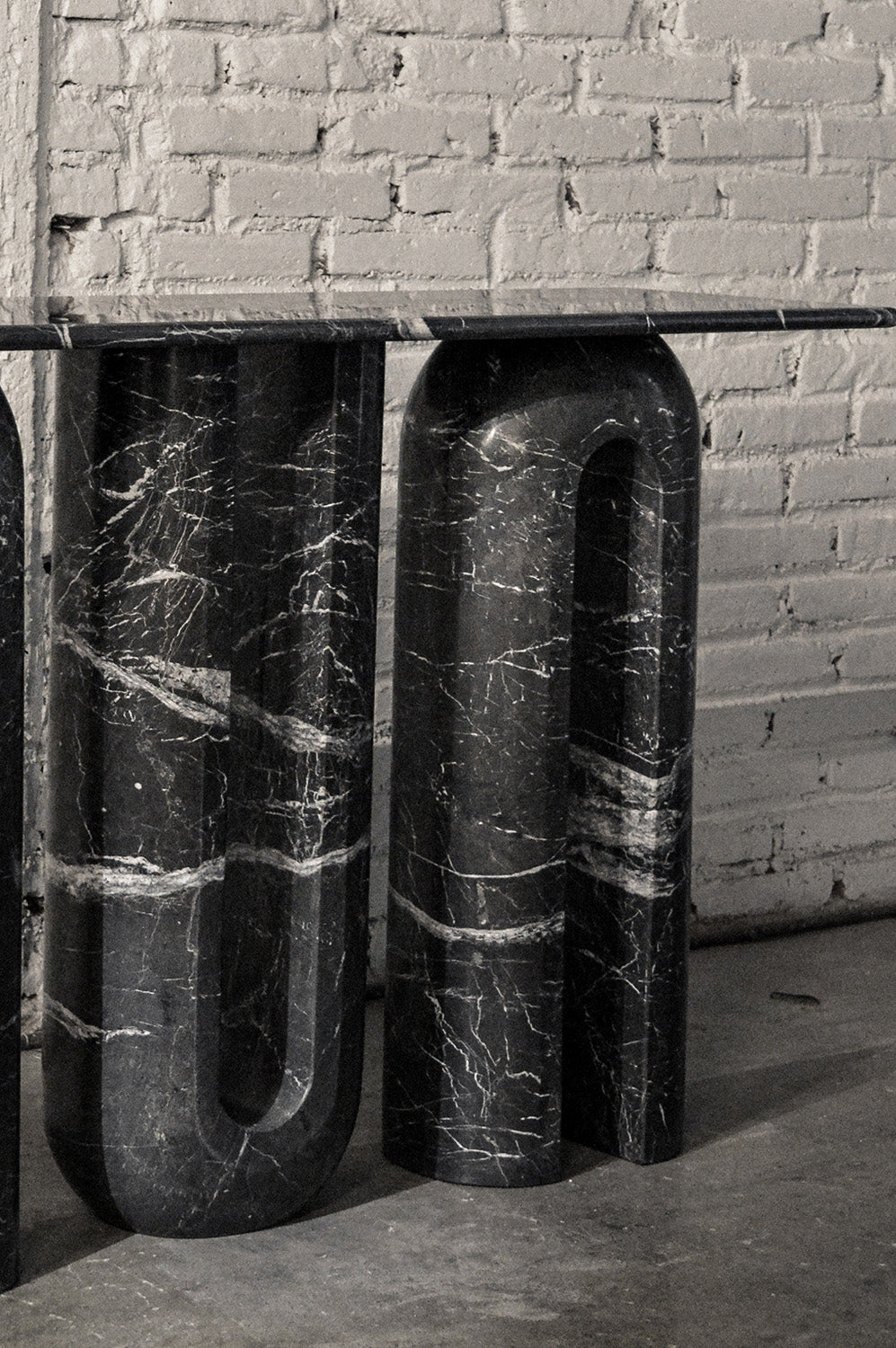 Handmade_Lago_Console