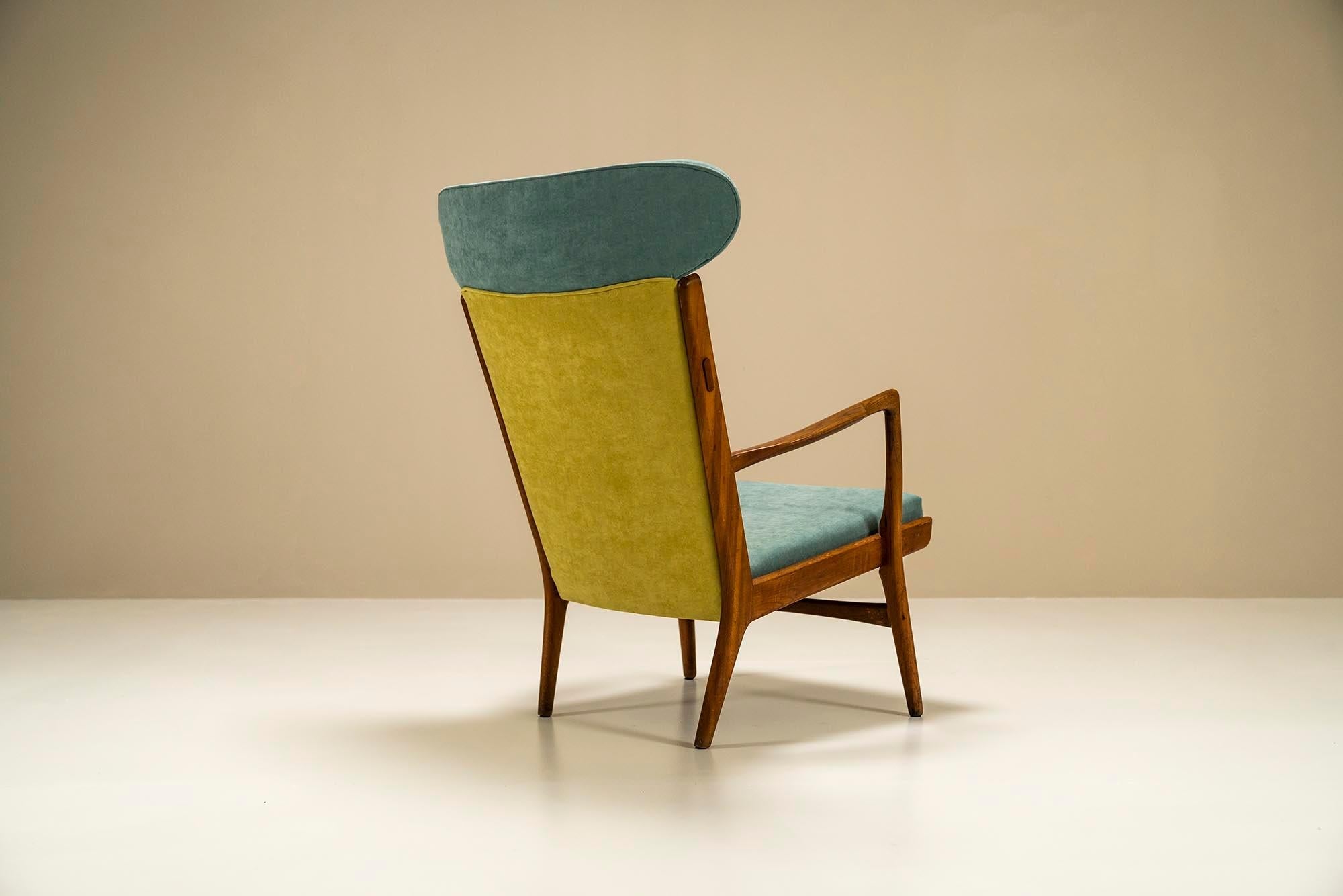 Hans_Wegner_Ap-15_Wingback_Lounge_Chair_in_Teak_and_Fabric_Denmark_1951