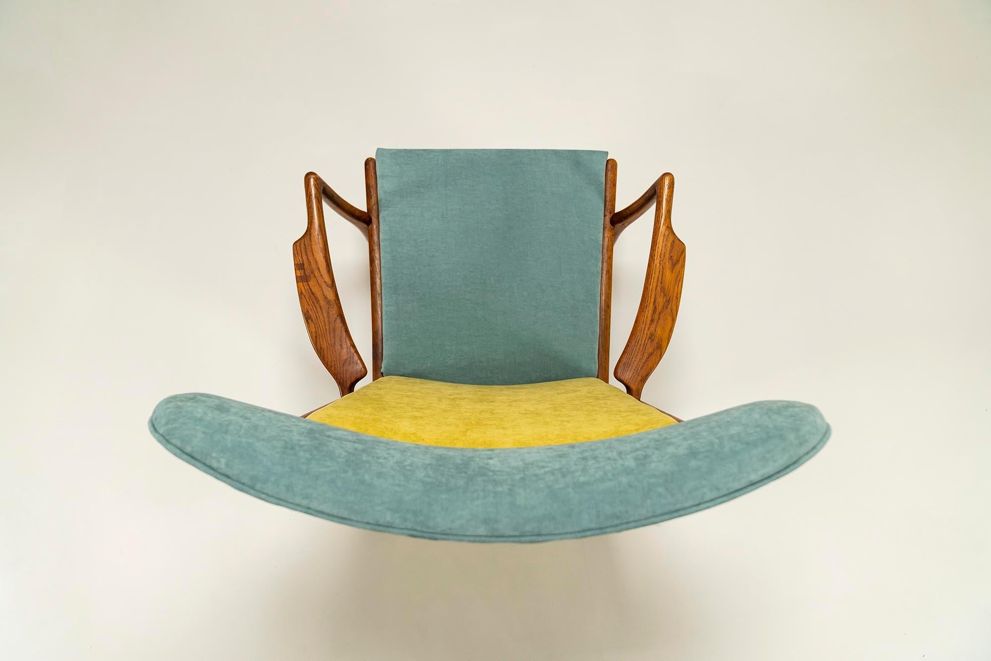 Hans_Wegner_Ap-15_Wingback_Lounge_Chair_in_Teak_and_Fabric_Denmark_1951