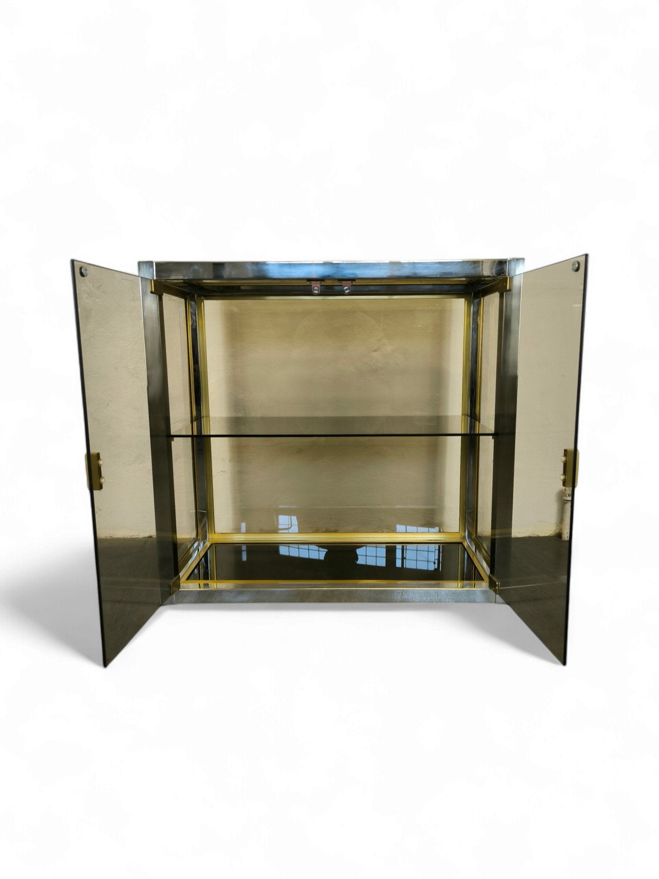 Hollywood_Regency_Display_Cabinet_by_Renato_Zevi