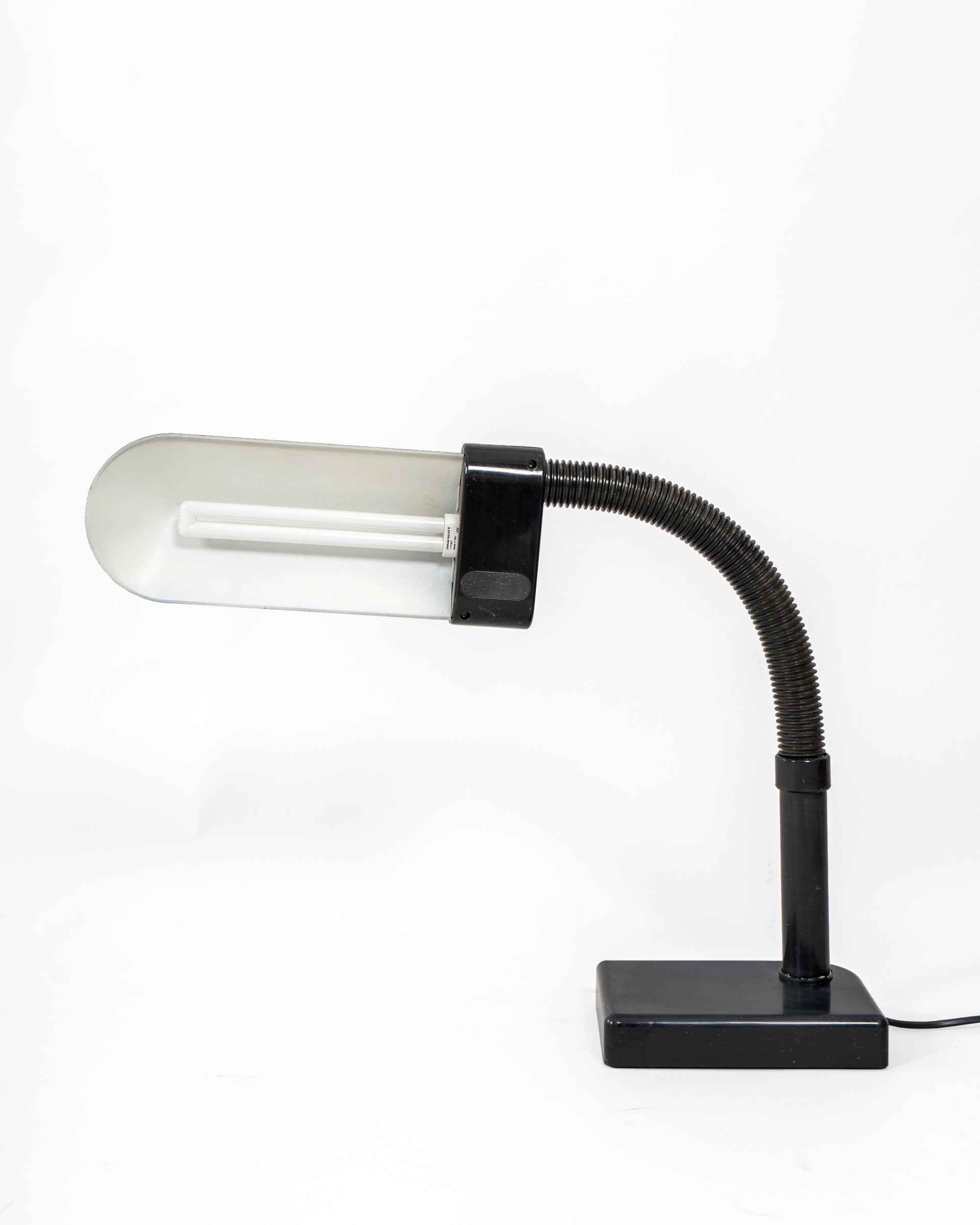 Italian_Table_Lamp_by_Sylvania_1980