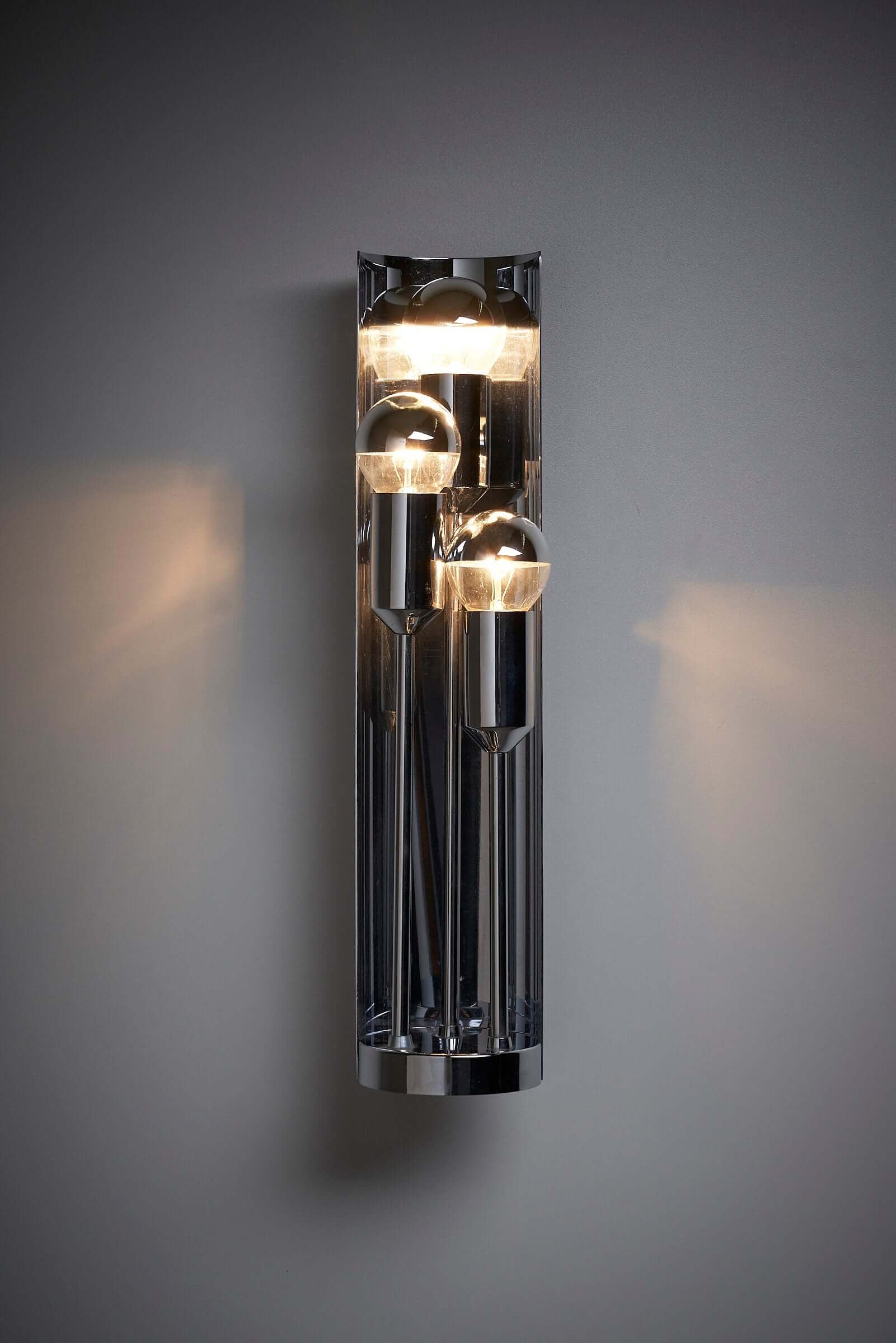 Long_Chrome_Space_Age_Wall_Lamp_With_Reflector_Cosack