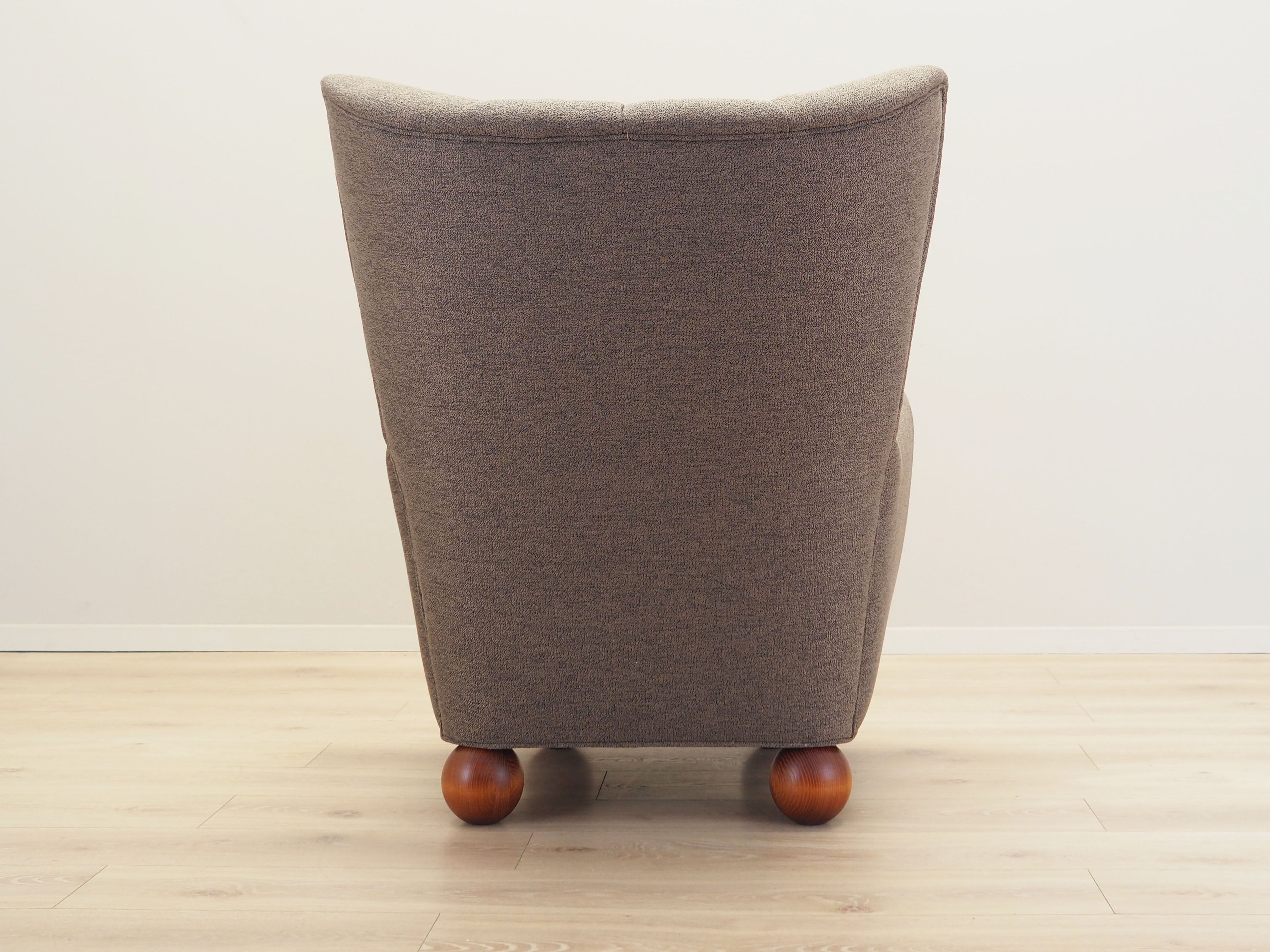 Lounge_armchair_Scandinavian_design_production_Denmark