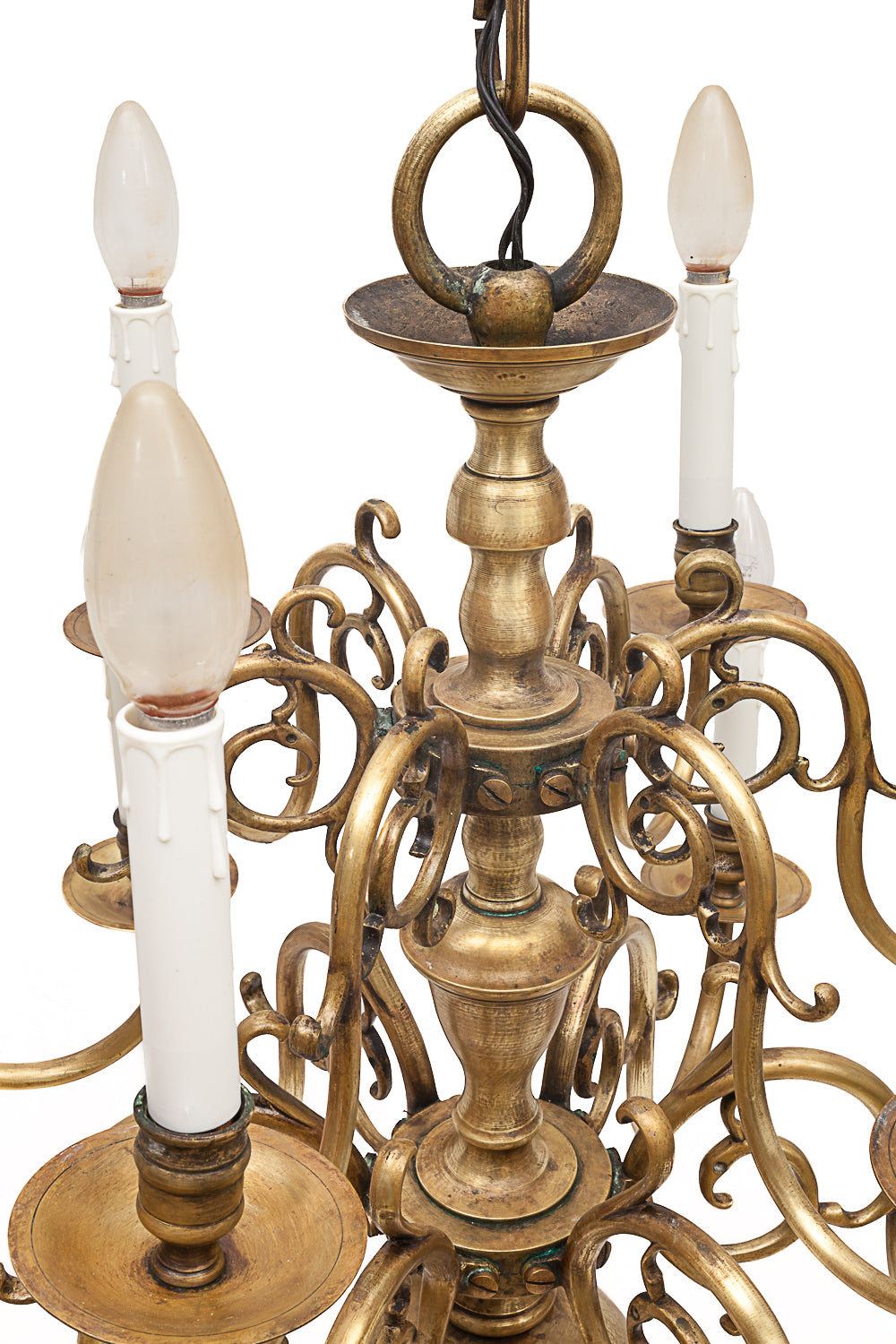 Dutch_bronze_chandelier_with_12_lights.