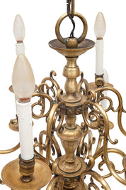 Dutch_bronze_chandelier_with_12_lights.