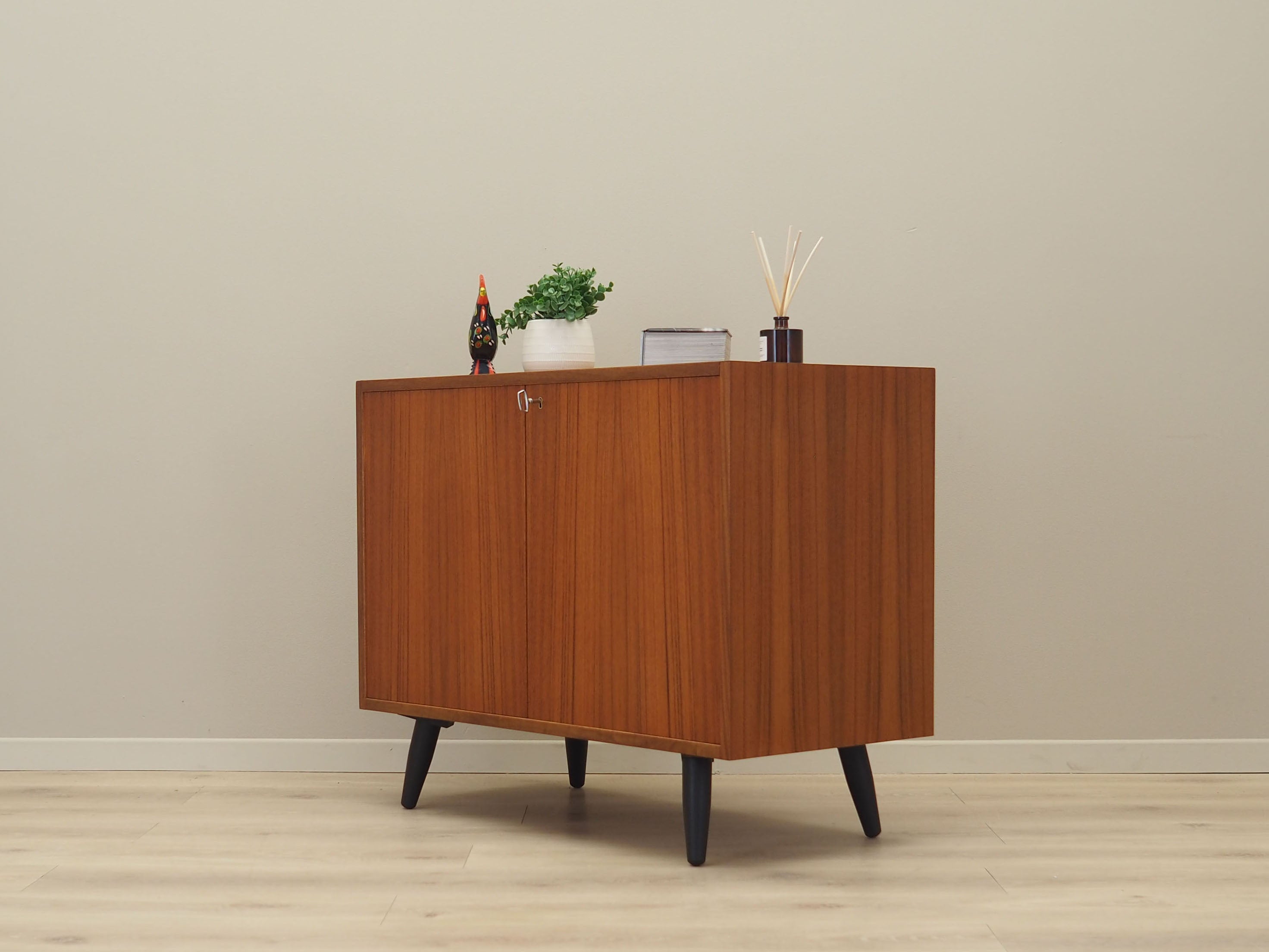 Mahogany_cabinet_Swedish_design_1970s_production_Sweden