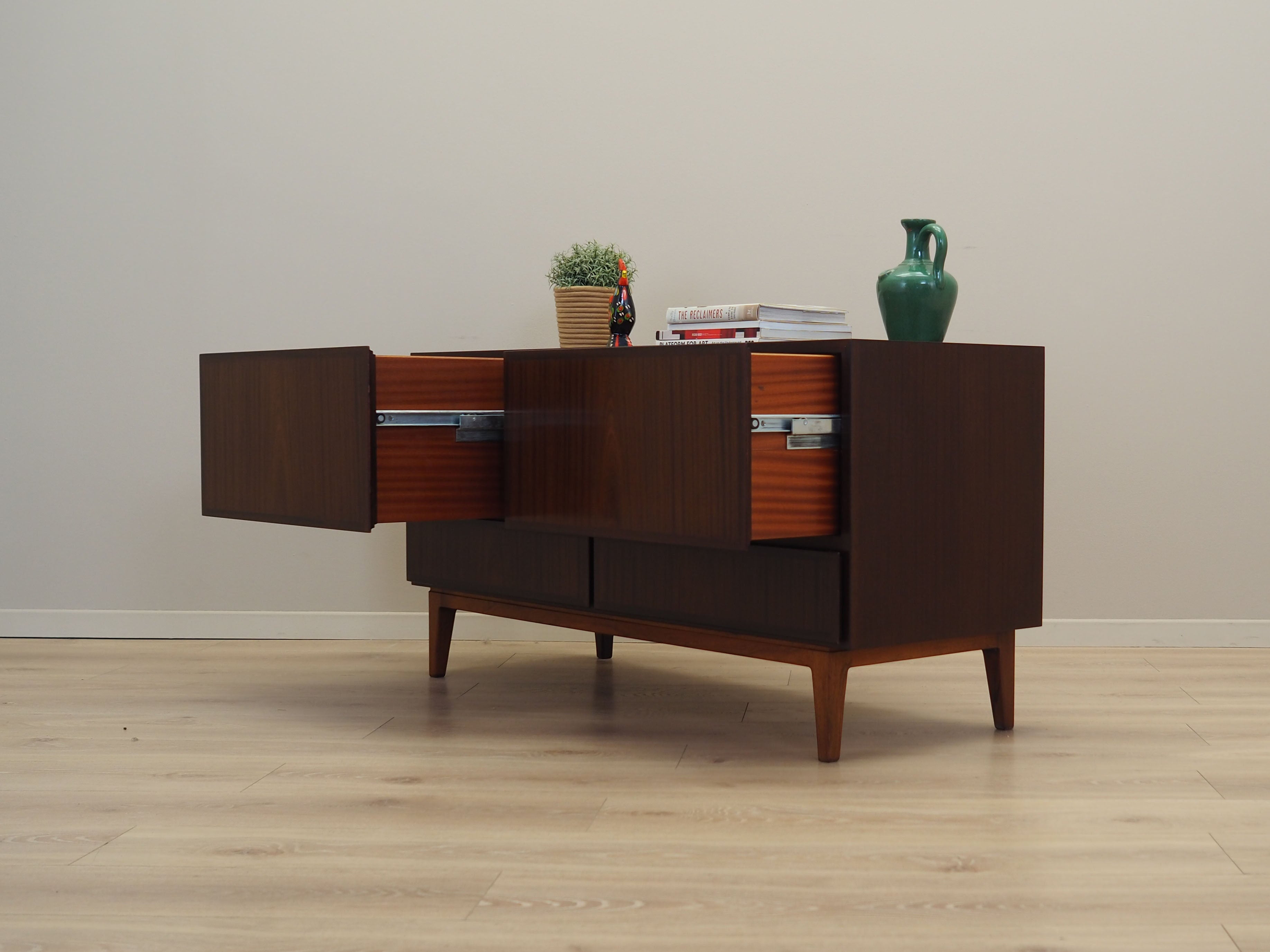 Mahogany_chest_of_drawers_Danish_design_1970s