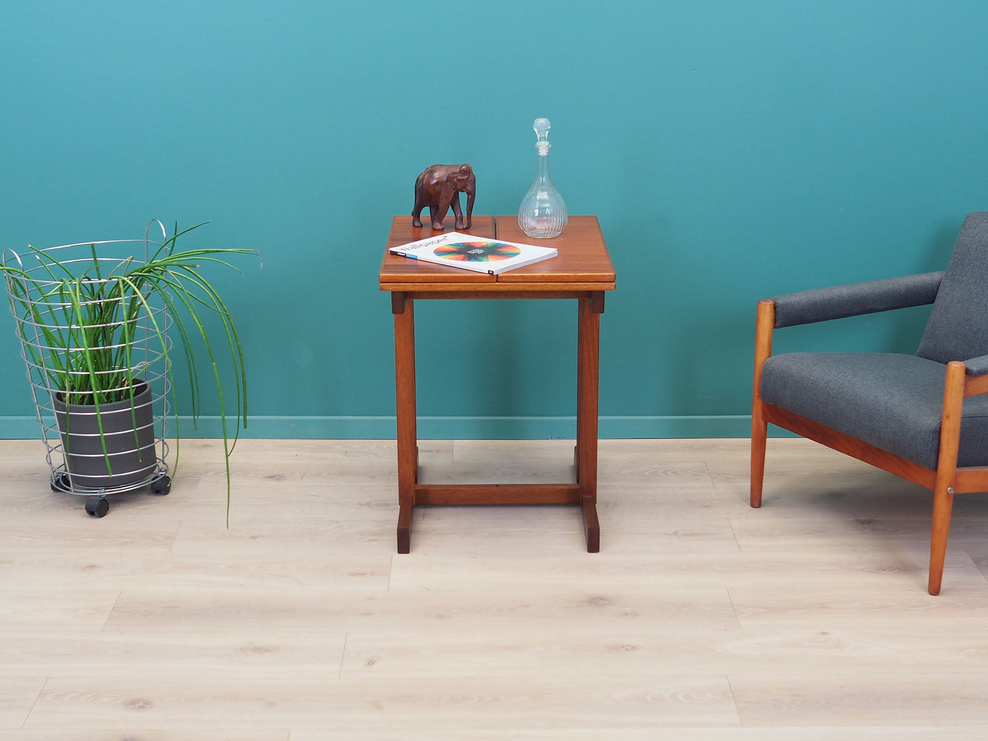 Mahogany_coffee_table_Danish_design_1970s_production_Denmark