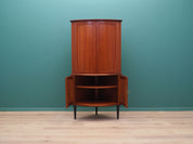Mahogany_corner_cabinet_Danish_design_1970s_production_Denmark