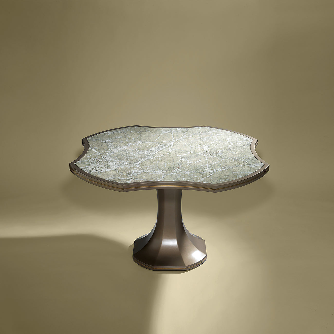 Mezzo_Dinning_Table