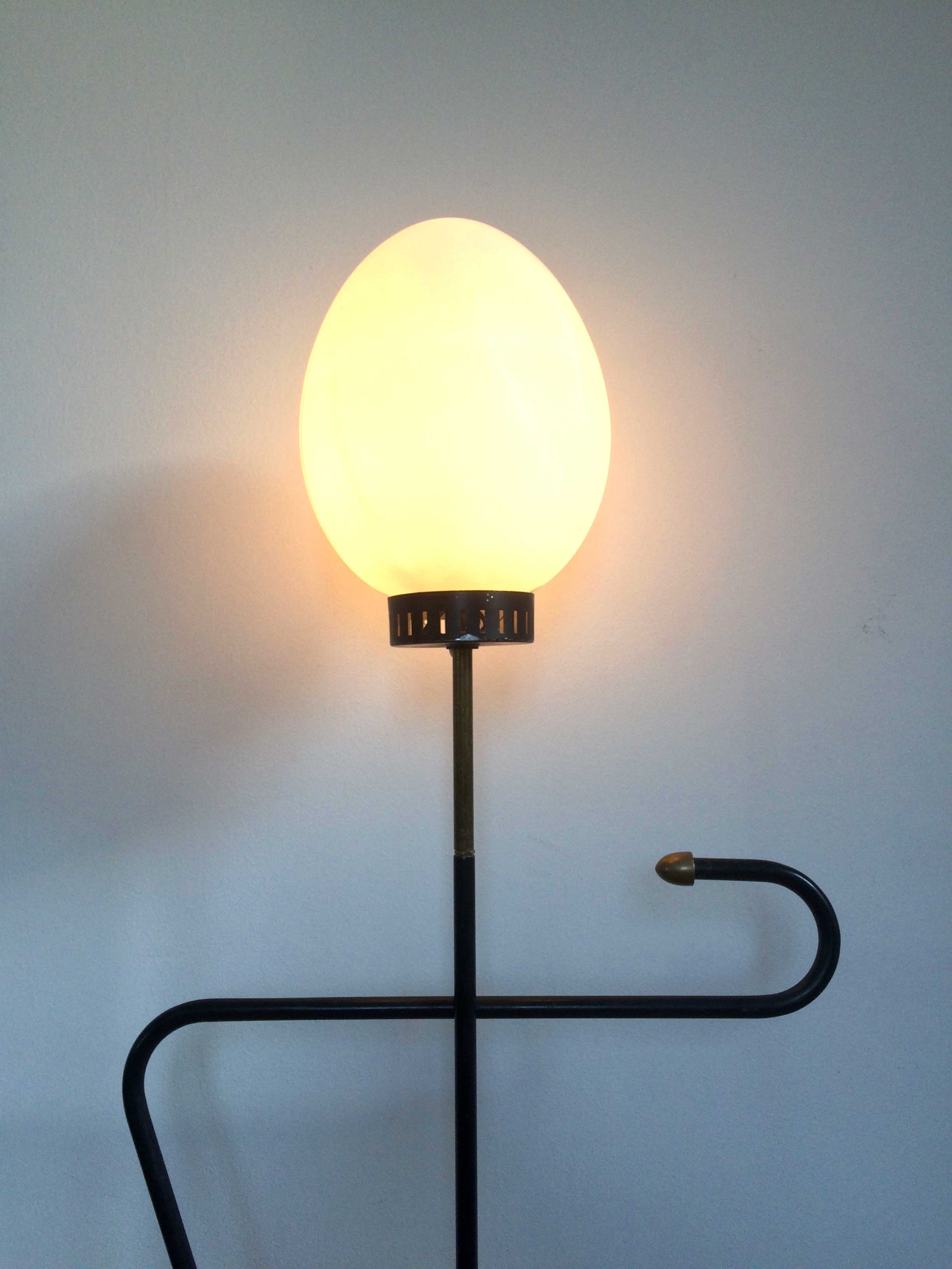Mid-Century_Italian_Floor_Lamp_in_the_style_of_Stilnovo_1950s