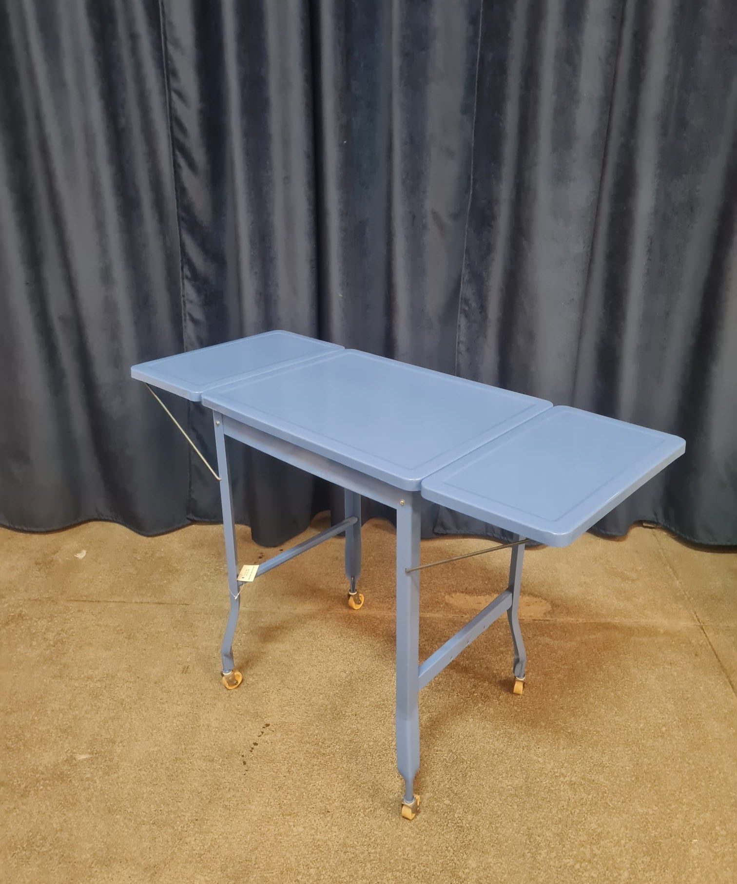 Mid-Century_Modern_Folding_Metal_Kitchen_Table