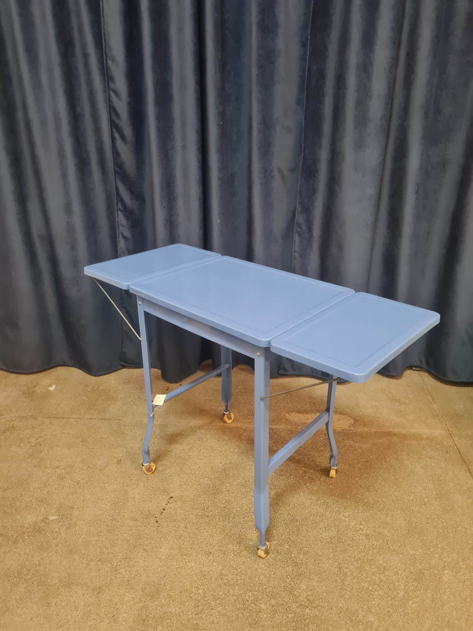 Mid-Century_Modern_Folding_Metal_Kitchen_Table