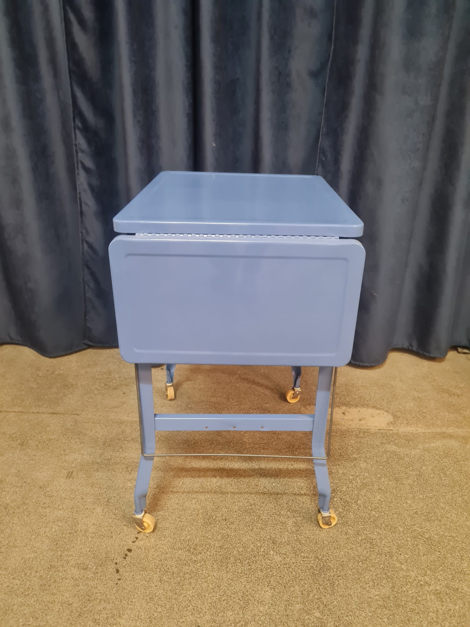 Mid-Century_Modern_Folding_Metal_Kitchen_Table