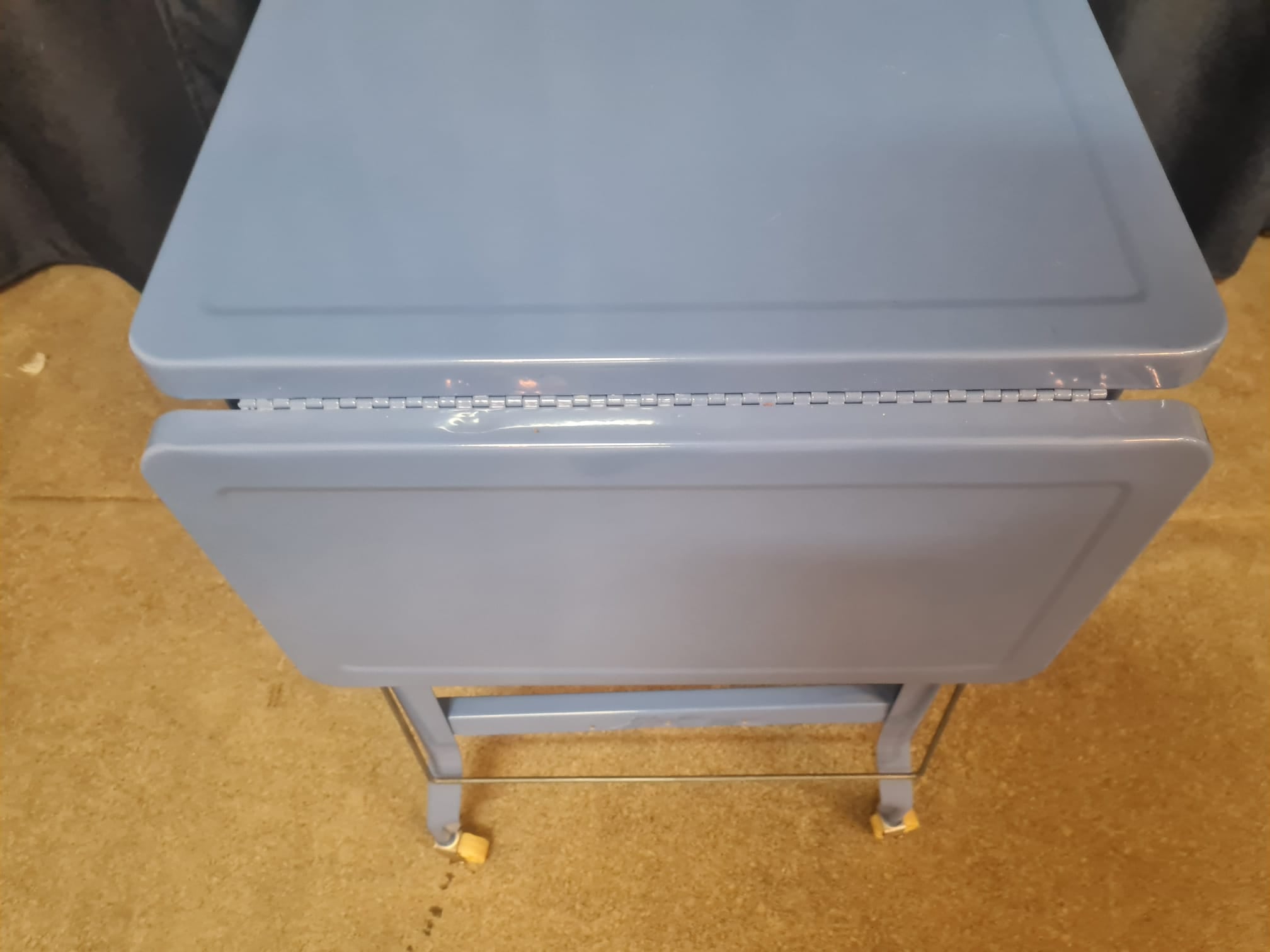 Mid-Century_Modern_Folding_Metal_Kitchen_Table