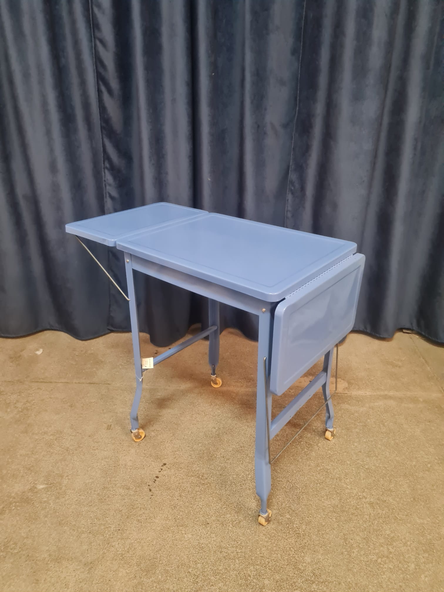 Mid-Century_Modern_Folding_Metal_Kitchen_Table