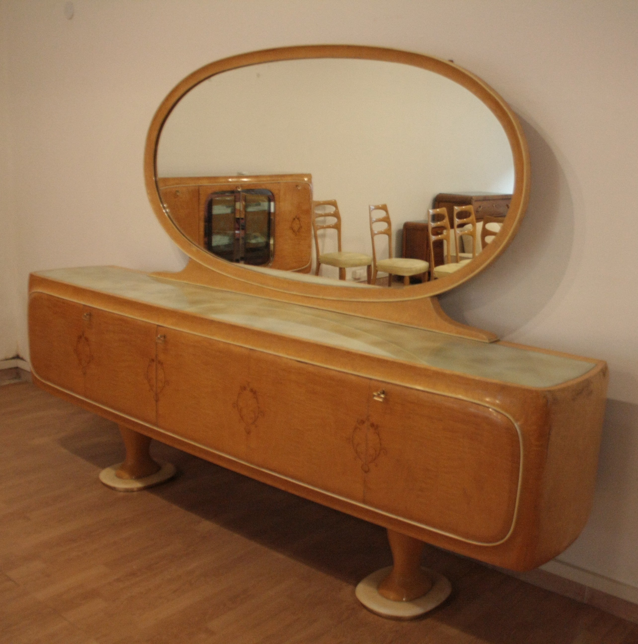 Mid-Century_Modern_Sideboard_by_Vittorio_Dassi_1950s